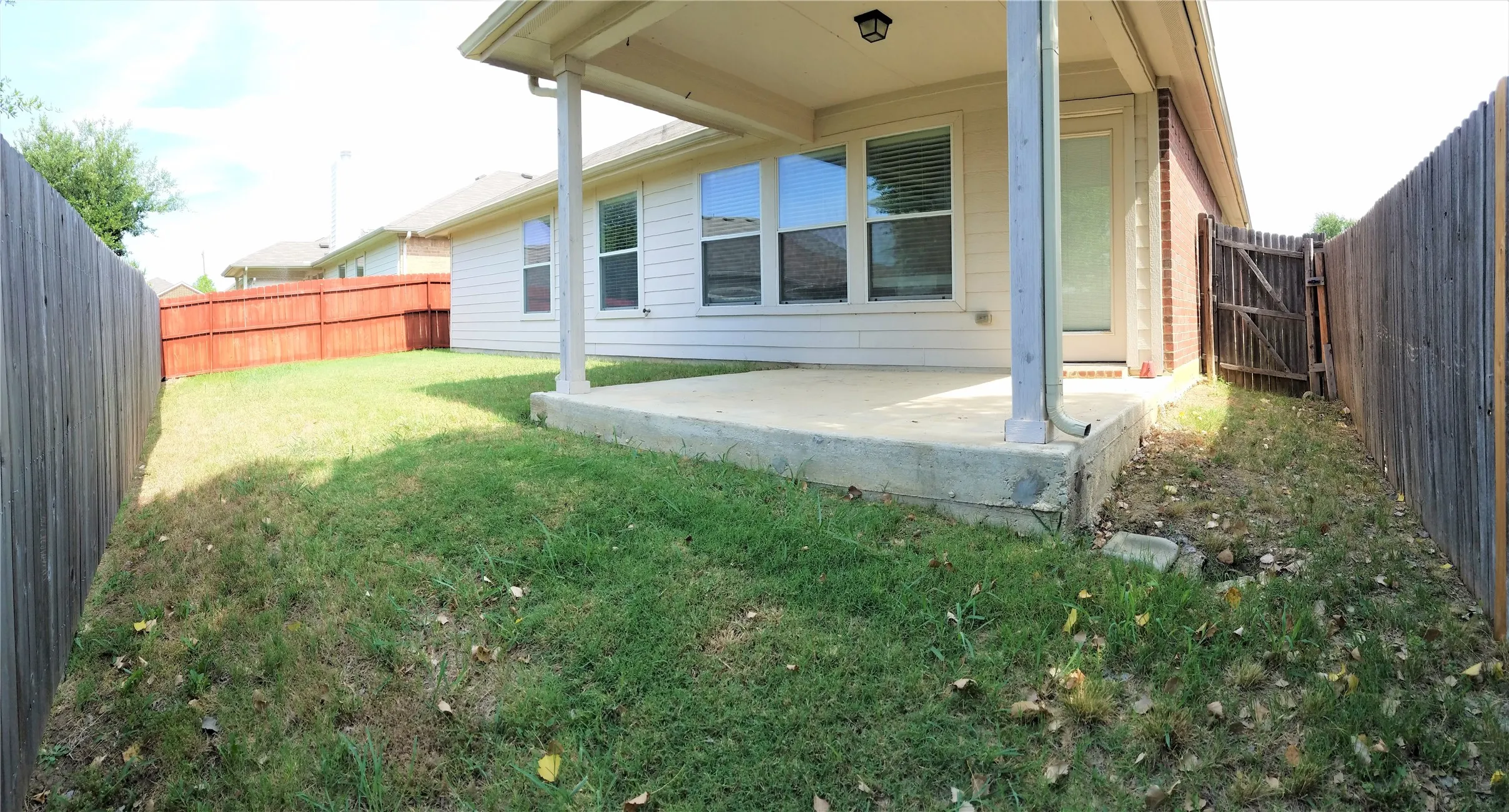 Single Family Residence For Rent in Tarrant County , 3708 Verde Drive, Fort Worth, Texas 76244, 4 Bedroom, 2 Bathroom, 2 Garage spaces, 1,822 Sqft, built in 2007, mls#21357214, Real Estate Agent in Fort Worth, Homes For Rent in Tarrant county, Homes For Rent in Fort Worth, Realtor in Fort Worth Texas, Real Estate Brokerage Independent Realty Texas, Luminita Cordes Realtor