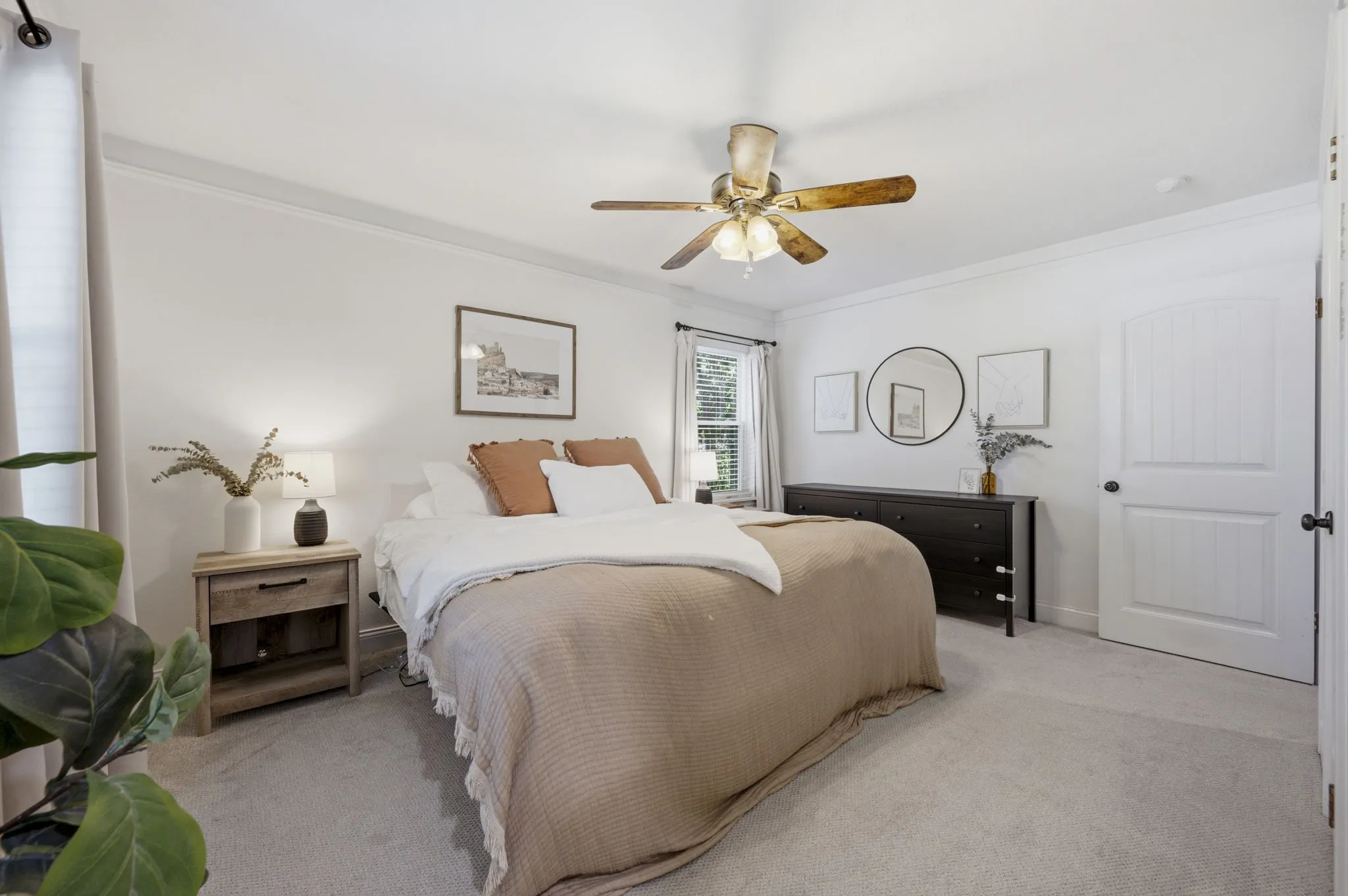 Single Family Residence For Sale in Tarrant County , 3517 Wooten Drive, Fort Worth, Texas 76133, 3 Bedroom, 2 Bathroom, 2 Garage spaces, 1,908 Sqft, built in 1957, mls#21357211, Real Estate Agent in Fort Worth, Homes For Sale in Tarrant county, Homes For Sale in Fort Worth, Realtor in Fort Worth Texas, Real Estate Brokerage Independent Realty Texas, Luminita Cordes Realtor