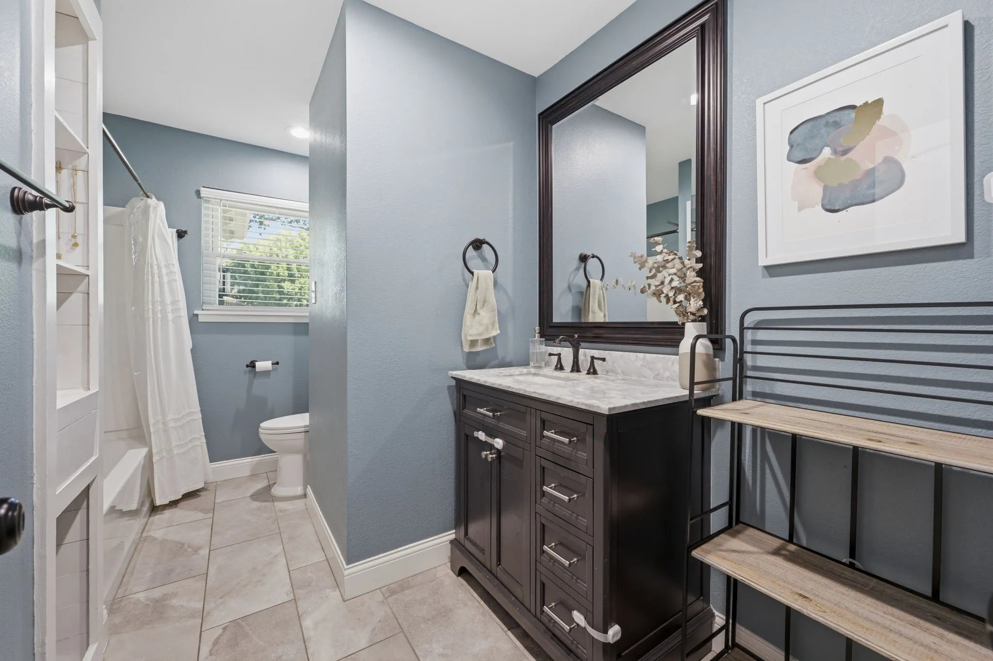 Single Family Residence For Sale in Tarrant County , 3517 Wooten Drive, Fort Worth, Texas 76133, 3 Bedroom, 2 Bathroom, 2 Garage spaces, 1,908 Sqft, built in 1957, mls#21357211, Real Estate Agent in Fort Worth, Homes For Sale in Tarrant county, Homes For Sale in Fort Worth, Realtor in Fort Worth Texas, Real Estate Brokerage Independent Realty Texas, Luminita Cordes Realtor