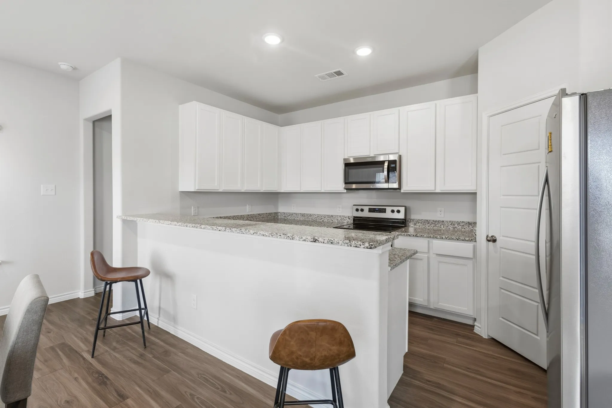 Single Family Residence For Sale in Ellis County , 1600 Luke Street, Ennis, Texas 75119, 3 Bedroom, 2 Bathroom, 2 Garage spaces, 1,439 Sqft, built in 2023, mls#21357218, Real Estate Agent in Ennis, Homes For Sale in Ellis county, Homes For Sale in Ennis, Realtor in Ennis Texas, Real Estate Brokerage Independent Realty Texas, Luminita Cordes Realtor