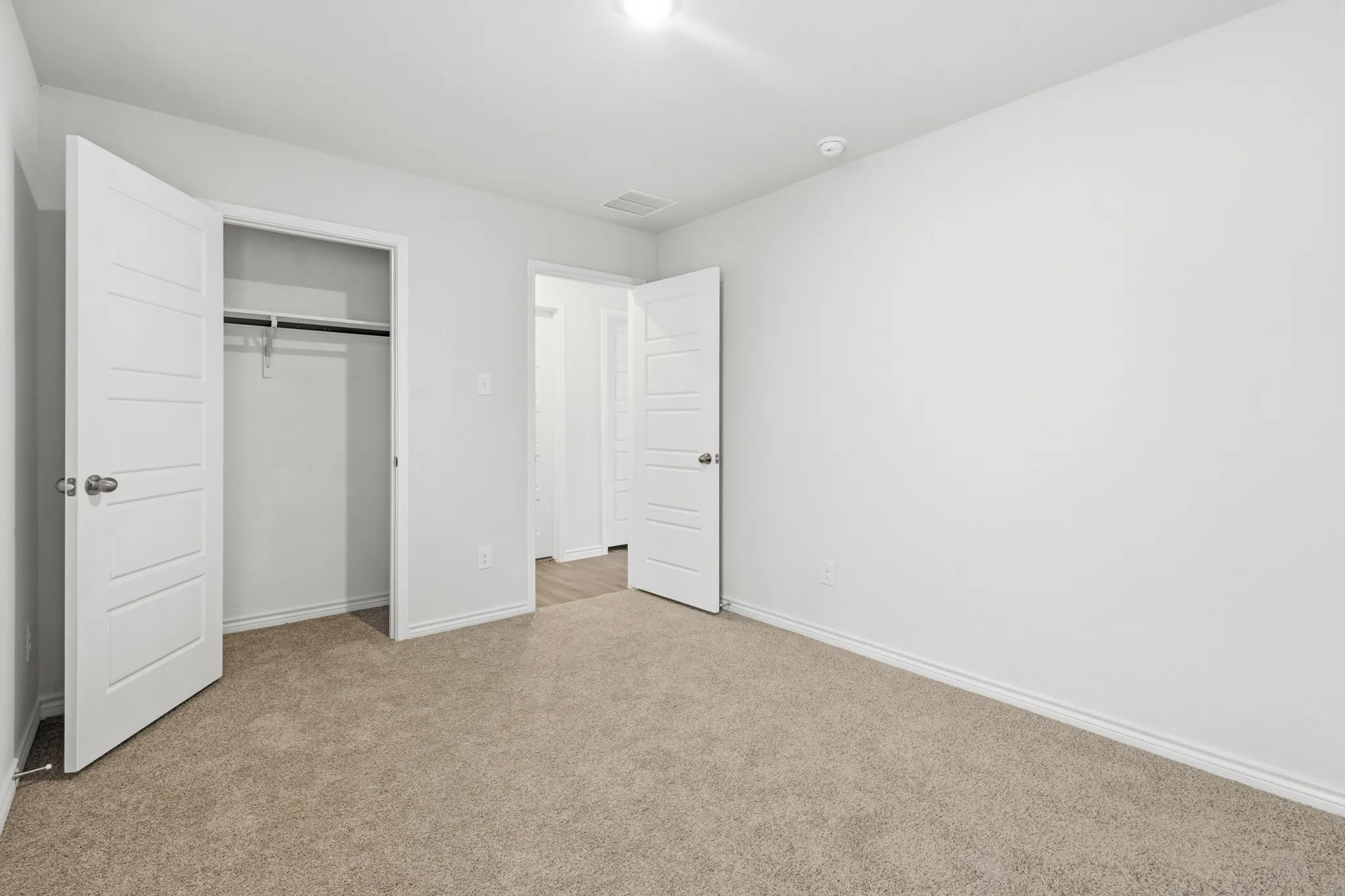 Single Family Residence For Sale in Ellis County , 1600 Luke Street, Ennis, Texas 75119, 3 Bedroom, 2 Bathroom, 2 Garage spaces, 1,439 Sqft, built in 2023, mls#21357218, Real Estate Agent in Ennis, Homes For Sale in Ellis county, Homes For Sale in Ennis, Realtor in Ennis Texas, Real Estate Brokerage Independent Realty Texas, Luminita Cordes Realtor