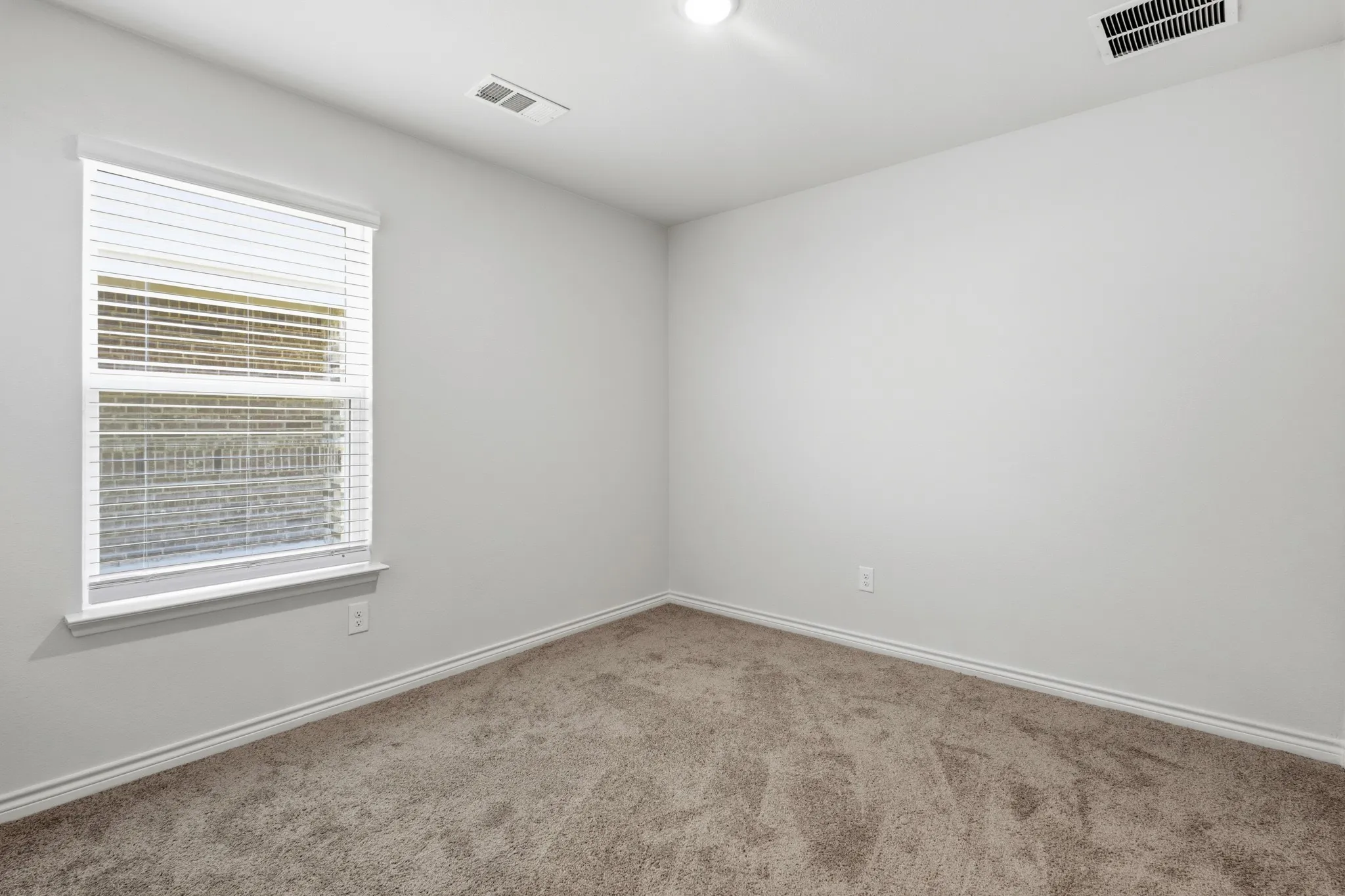 Single Family Residence For Sale in Ellis County , 1600 Luke Street, Ennis, Texas 75119, 3 Bedroom, 2 Bathroom, 2 Garage spaces, 1,439 Sqft, built in 2023, mls#21357218, Real Estate Agent in Ennis, Homes For Sale in Ellis county, Homes For Sale in Ennis, Realtor in Ennis Texas, Real Estate Brokerage Independent Realty Texas, Luminita Cordes Realtor