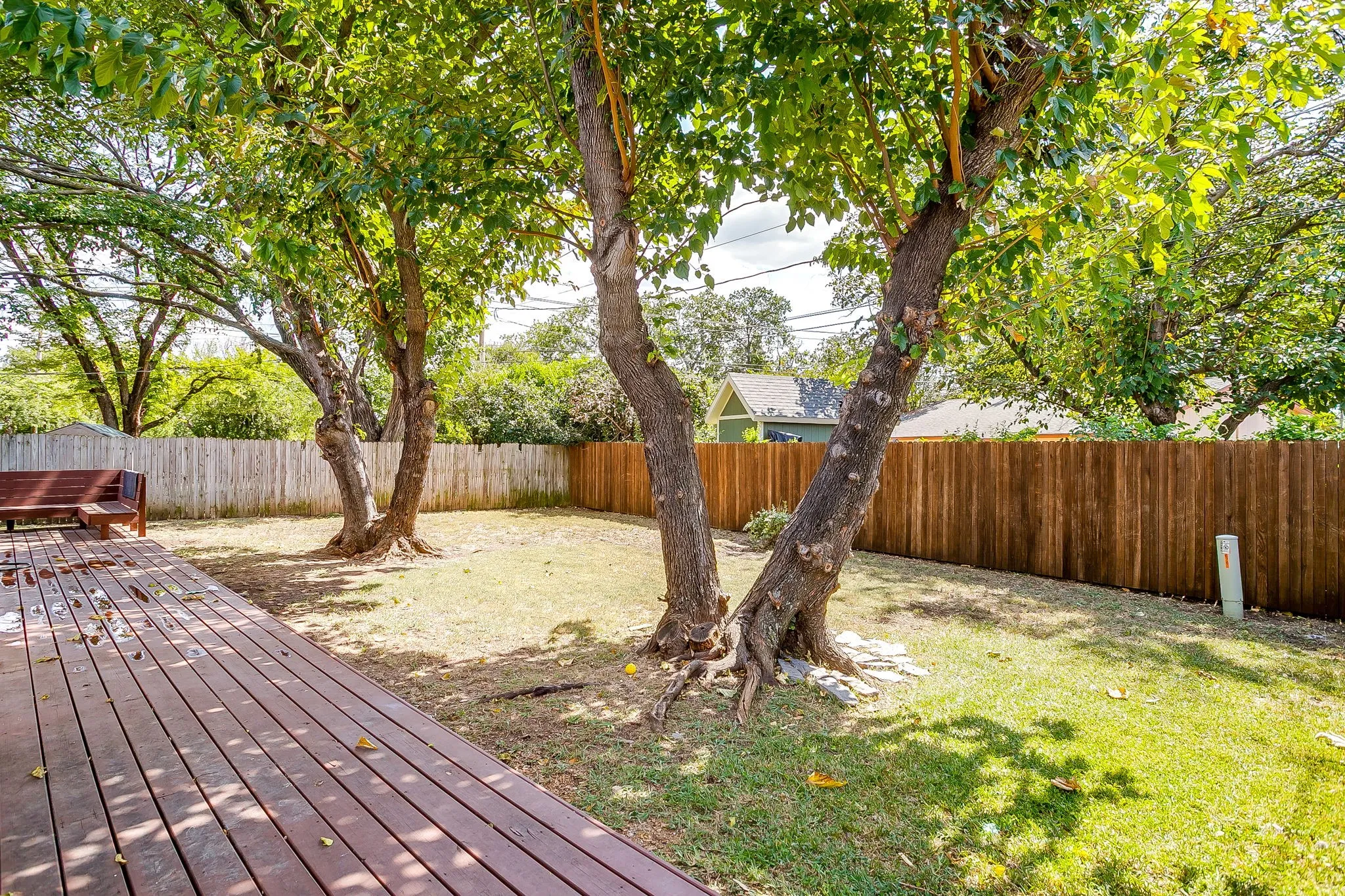 Single Family Residence For Sale in Tarrant County , 6709 Summit Ridge Drive, Watauga, Texas 76148, 4 Bedroom, 2 Bathroom, 2 Garage spaces, 1,791 Sqft, built in 1972, mls#21357219, Real Estate Agent in Watauga, Homes For Sale in Tarrant county, Homes For Sale in Watauga, Realtor in Watauga Texas, Real Estate Brokerage Independent Realty Texas, Luminita Cordes Realtor