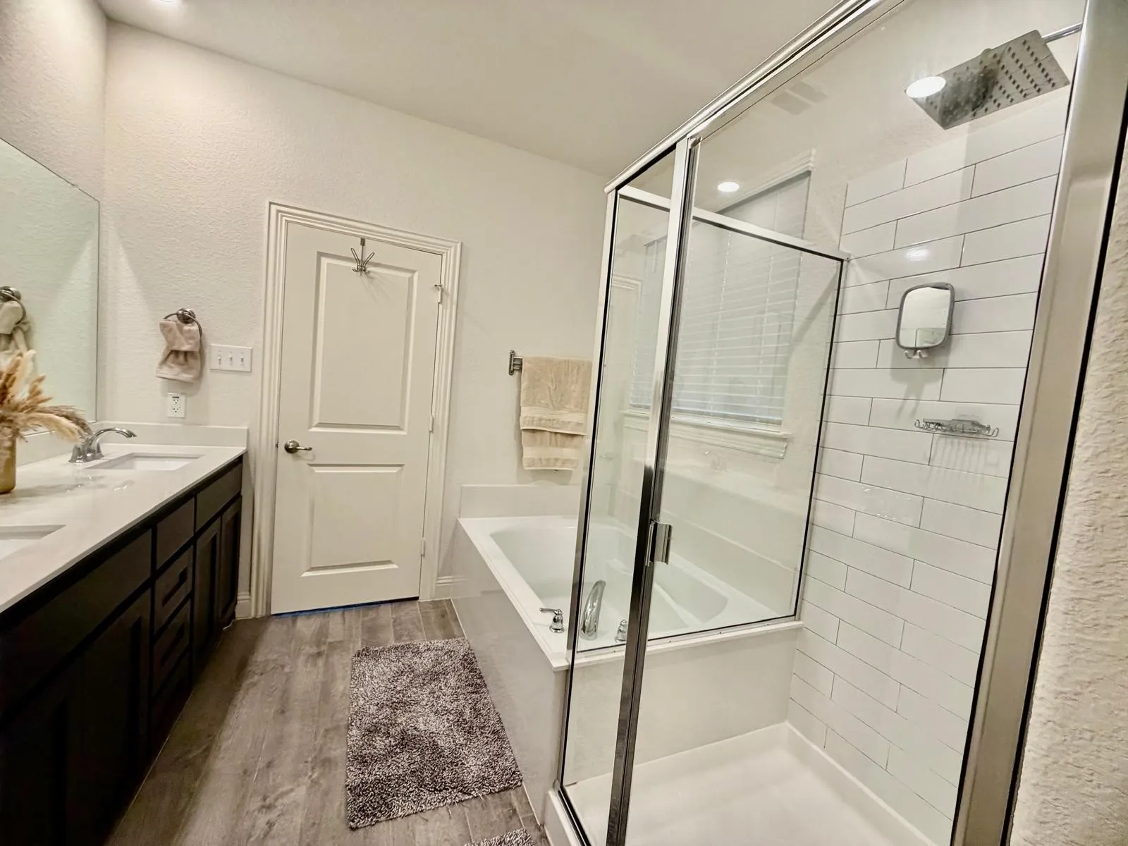 Single Family Residence For Sale in Denton County , 7012 Wildflower Way, Little Elm, Texas 76227, 3 Bedroom, 2 Bathroom, 2 Garage spaces, 1,584 Sqft, built in 2021, mls#21348164, Real Estate Agent in Little Elm, Homes For Sale in Denton county, Homes For Sale in Little Elm, Realtor in Little Elm Texas, Real Estate Brokerage Independent Realty Texas, Luminita Cordes Realtor