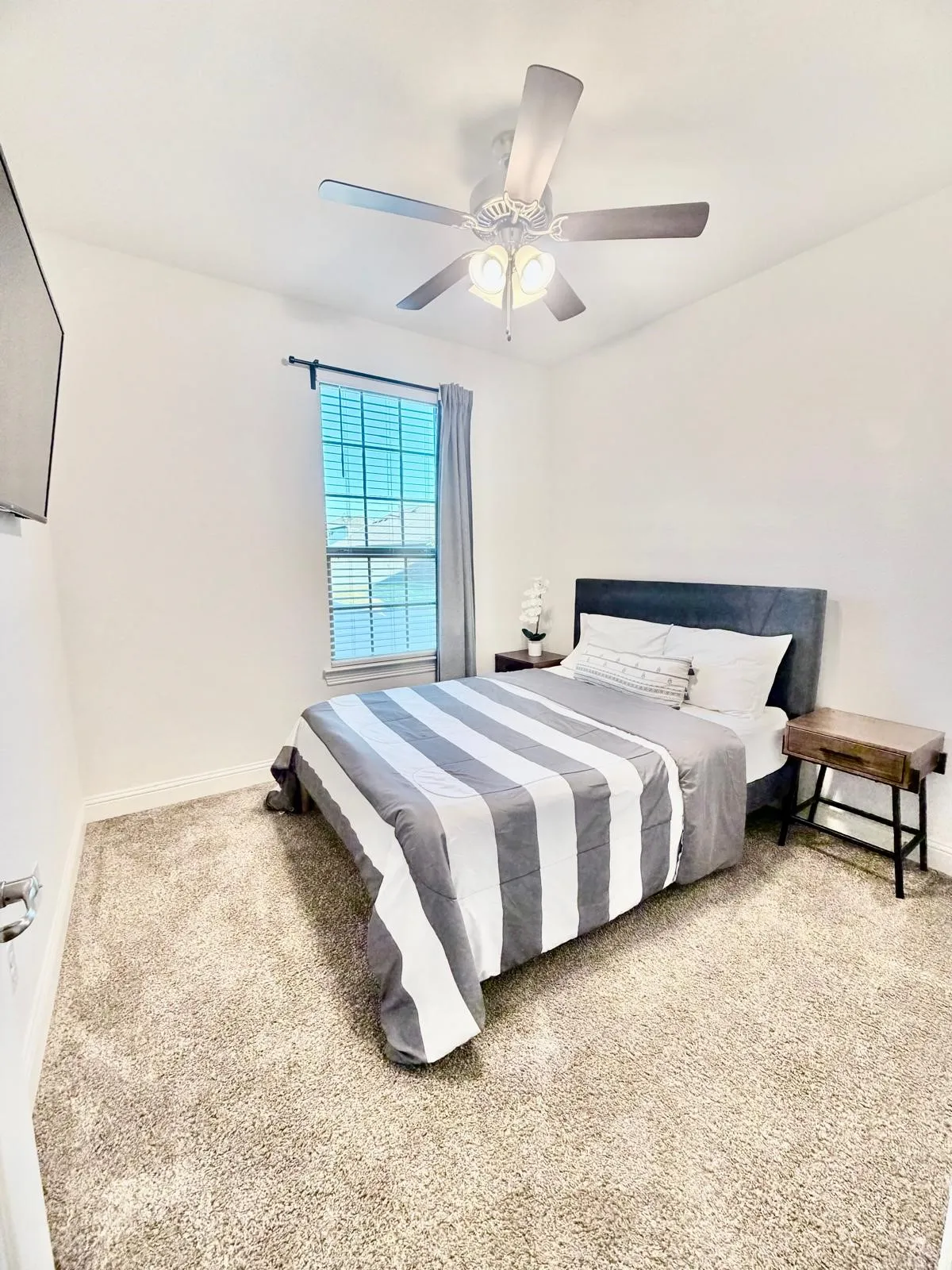 Single Family Residence For Sale in Denton County , 7012 Wildflower Way, Little Elm, Texas 76227, 3 Bedroom, 2 Bathroom, 2 Garage spaces, 1,584 Sqft, built in 2021, mls#21348164, Real Estate Agent in Little Elm, Homes For Sale in Denton county, Homes For Sale in Little Elm, Realtor in Little Elm Texas, Real Estate Brokerage Independent Realty Texas, Luminita Cordes Realtor