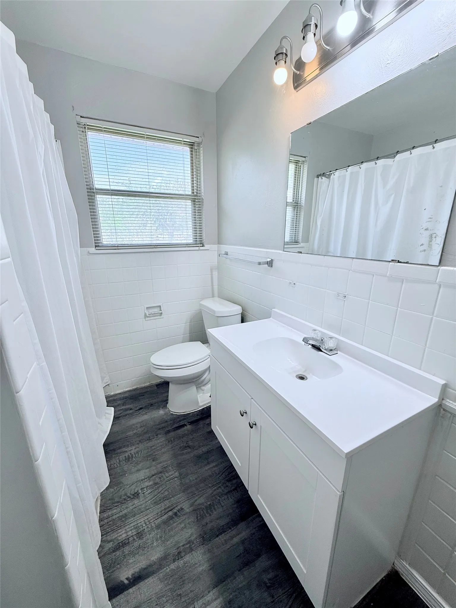 Single Family Residence For Rent in Grayson County , 401 W Lamberth Road, Sherman, Texas 75092, 3 Bedroom, 2 Bathroom, 1 Garage spaces, 1,640 Sqft, built in 1955, mls#21357241, Real Estate Agent in Sherman, Homes For Rent in Grayson county, Homes For Rent in Sherman, Realtor in Sherman Texas, Real Estate Brokerage Independent Realty Texas, Luminita Cordes Realtor