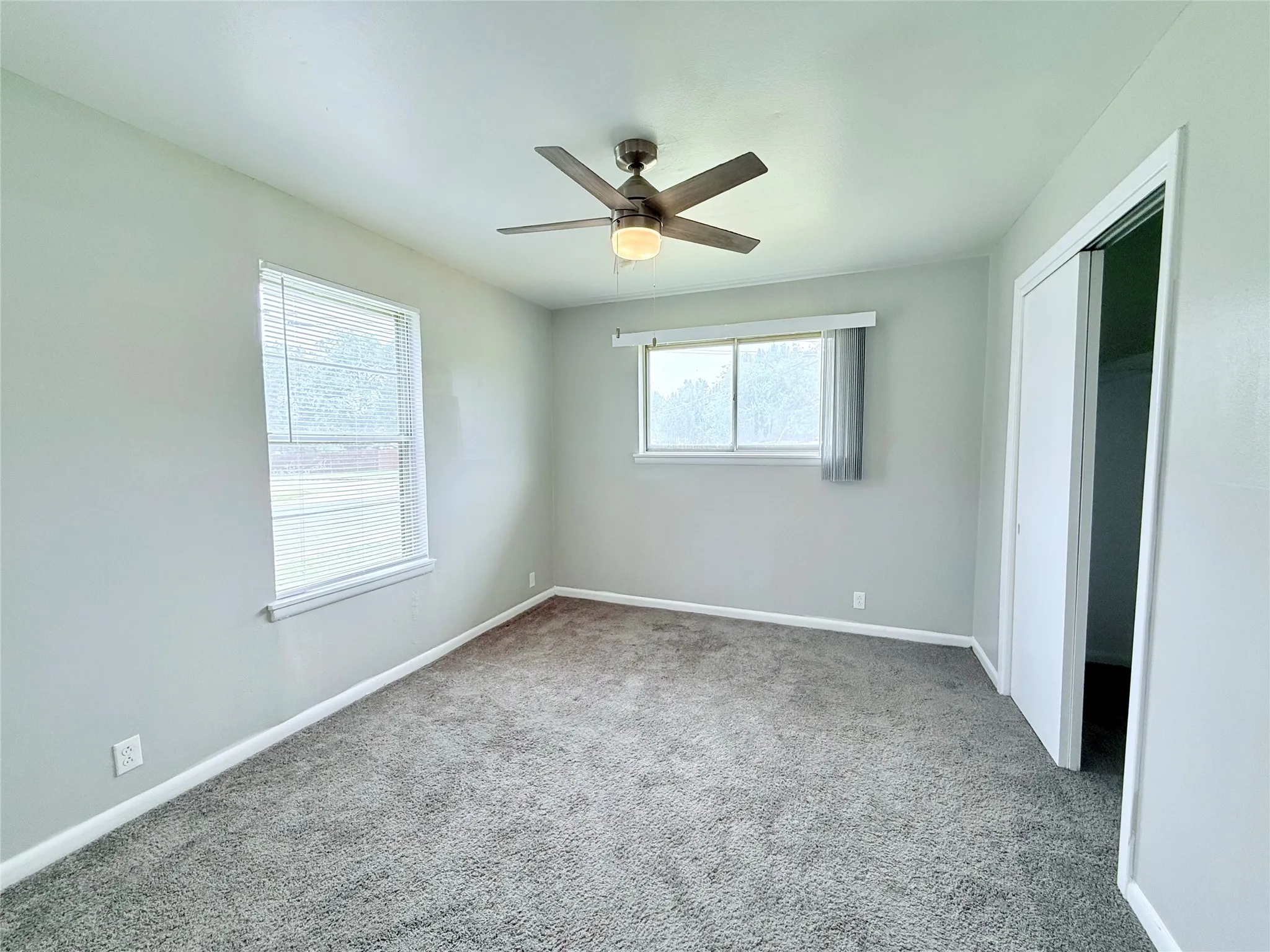 Single Family Residence For Rent in Grayson County , 401 W Lamberth Road, Sherman, Texas 75092, 3 Bedroom, 2 Bathroom, 1 Garage spaces, 1,640 Sqft, built in 1955, mls#21357241, Real Estate Agent in Sherman, Homes For Rent in Grayson county, Homes For Rent in Sherman, Realtor in Sherman Texas, Real Estate Brokerage Independent Realty Texas, Luminita Cordes Realtor