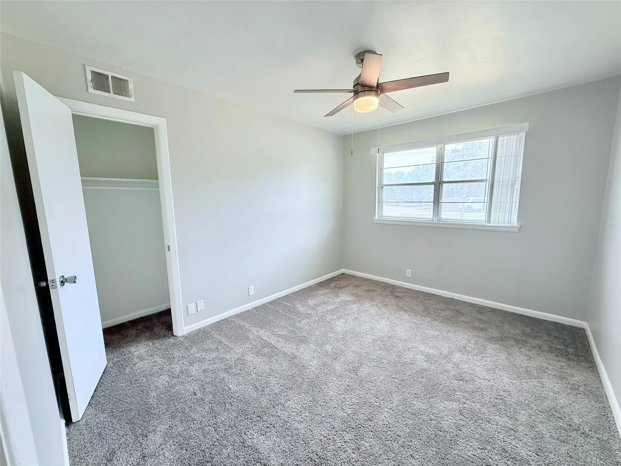 Single Family Residence For Rent in Grayson County , 401 W Lamberth Road, Sherman, Texas 75092, 3 Bedroom, 2 Bathroom, 1 Garage spaces, 1,640 Sqft, built in 1955, mls#21357241, Real Estate Agent in Sherman, Homes For Rent in Grayson county, Homes For Rent in Sherman, Realtor in Sherman Texas, Real Estate Brokerage Independent Realty Texas, Luminita Cordes Realtor