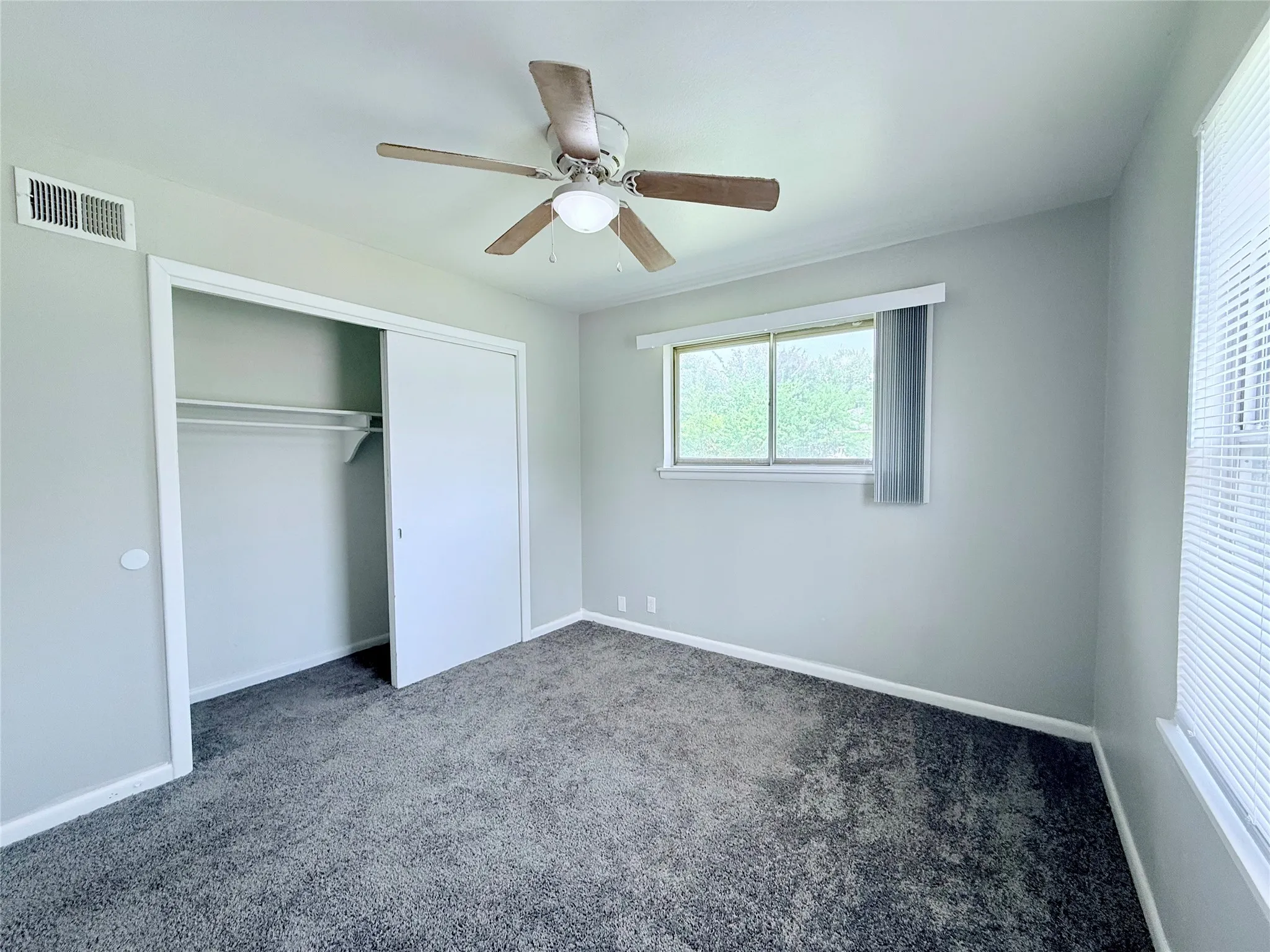 Single Family Residence For Rent in Grayson County , 401 W Lamberth Road, Sherman, Texas 75092, 3 Bedroom, 2 Bathroom, 1 Garage spaces, 1,640 Sqft, built in 1955, mls#21357241, Real Estate Agent in Sherman, Homes For Rent in Grayson county, Homes For Rent in Sherman, Realtor in Sherman Texas, Real Estate Brokerage Independent Realty Texas, Luminita Cordes Realtor