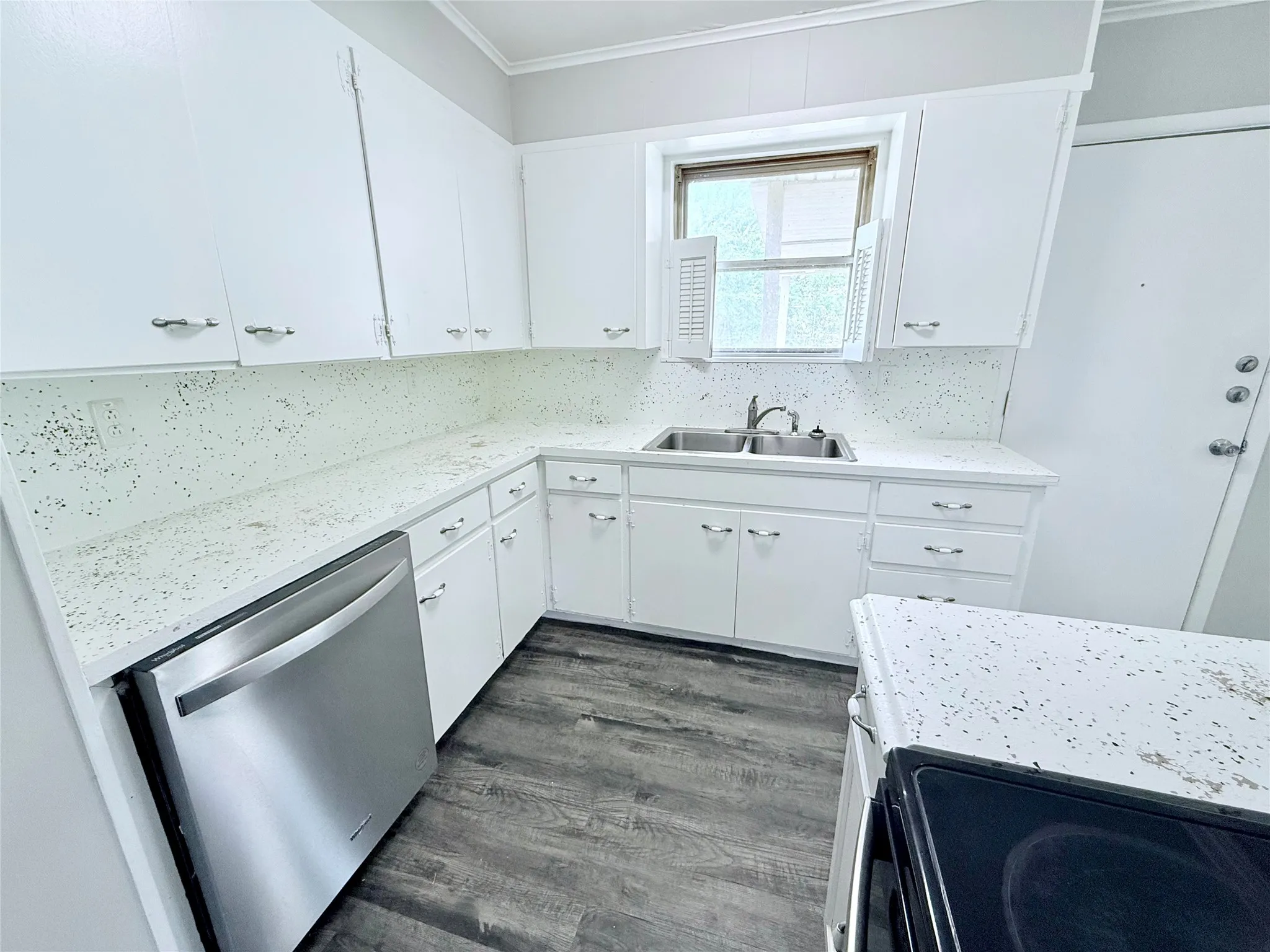 Single Family Residence For Rent in Grayson County , 401 W Lamberth Road, Sherman, Texas 75092, 3 Bedroom, 2 Bathroom, 1 Garage spaces, 1,640 Sqft, built in 1955, mls#21357241, Real Estate Agent in Sherman, Homes For Rent in Grayson county, Homes For Rent in Sherman, Realtor in Sherman Texas, Real Estate Brokerage Independent Realty Texas, Luminita Cordes Realtor