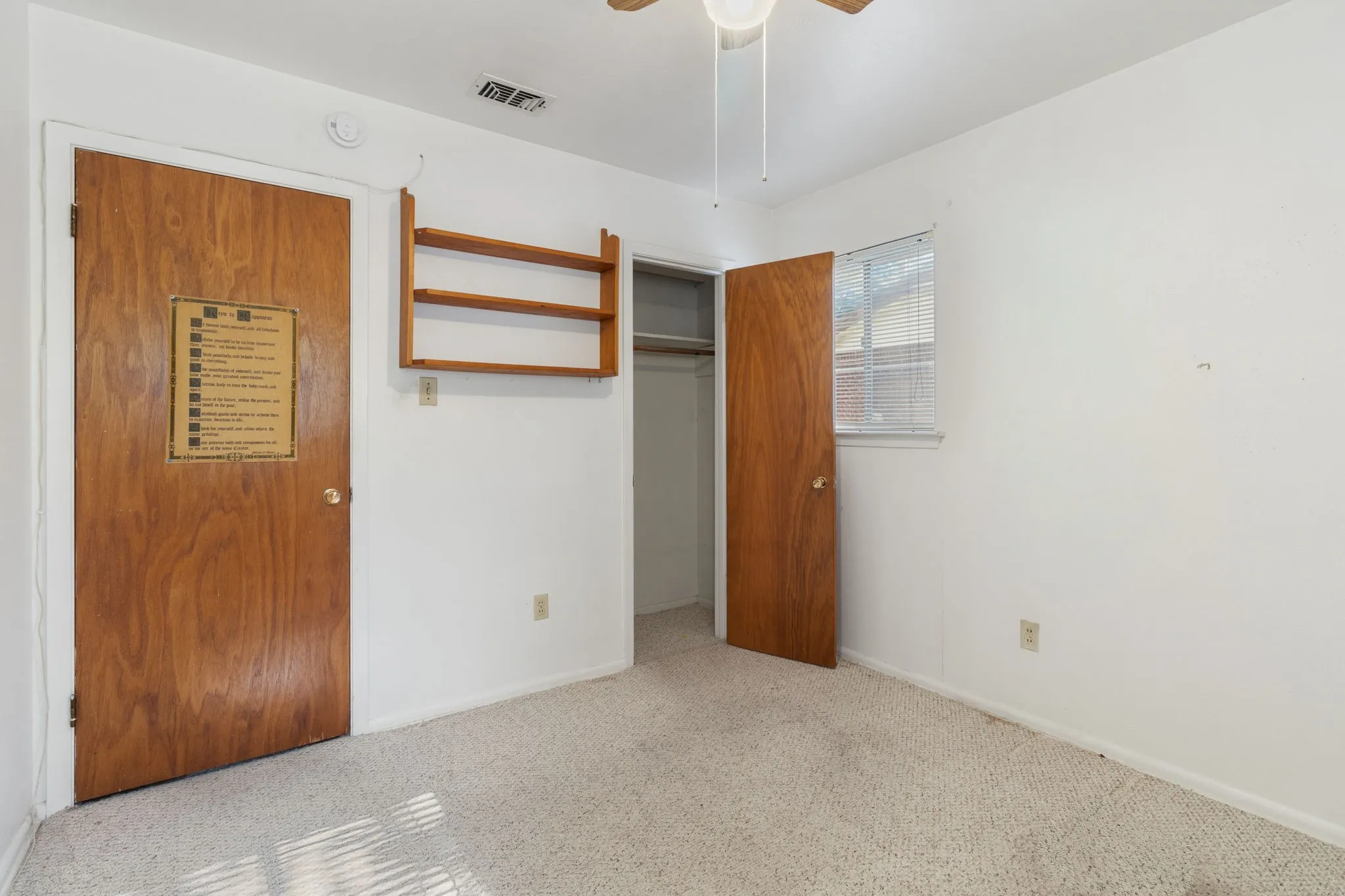 Single Family Residence For Sale in Tarrant County , 840 Comal Avenue, White Settlement, Texas 76108, 3 Bedroom, 2 Bathroom, 1 Garage spaces, 1,459 Sqft, built in 1963, mls#21354997, Real Estate Agent in White Settlement, Homes For Sale in Tarrant county, Homes For Sale in White Settlement, Realtor in White Settlement Texas, Real Estate Brokerage Independent Realty Texas, Luminita Cordes Realtor