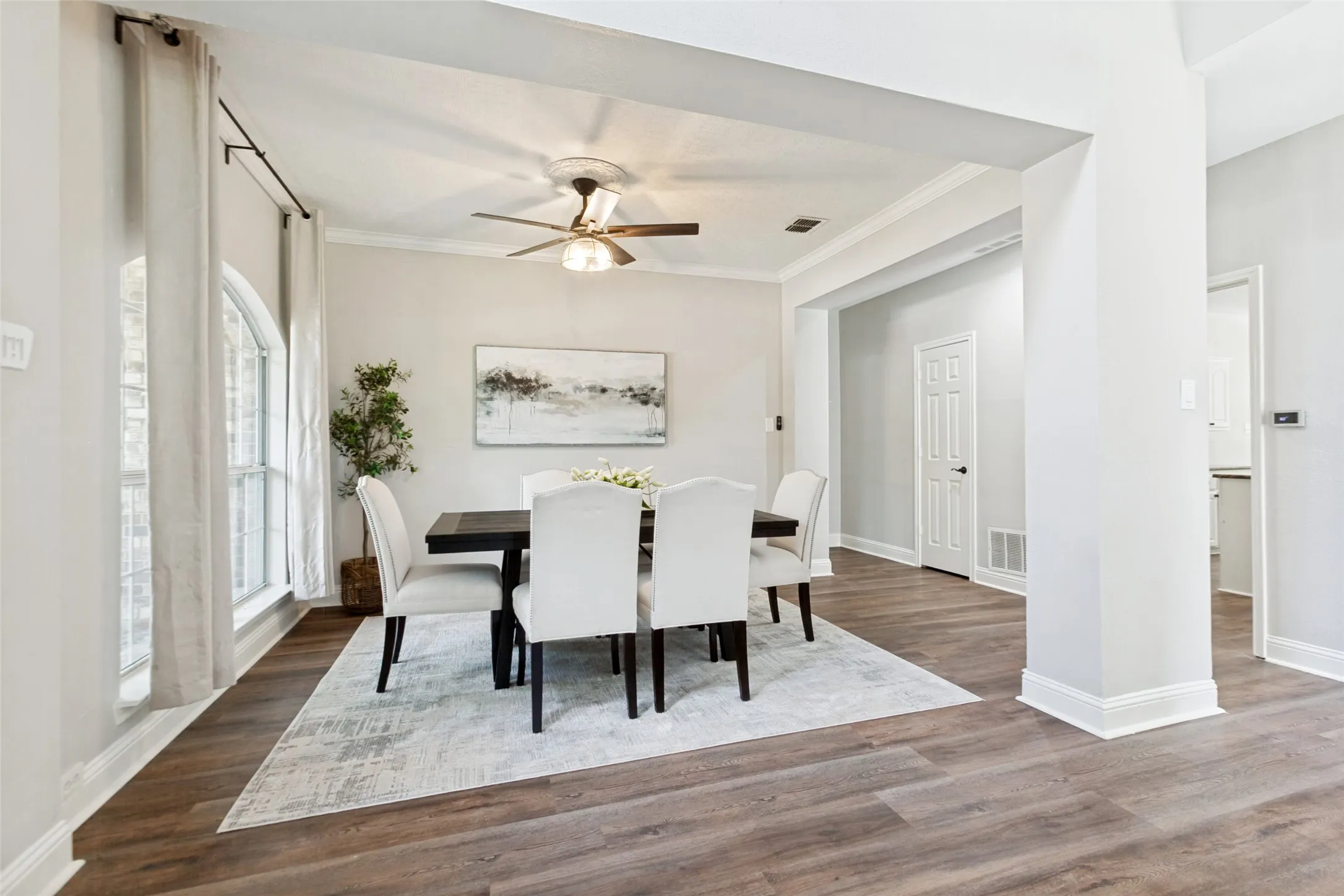 Single Family Residence For Sale in Collin County , 1013 Alameda Court, Allen, Texas 75013, 4 Bedroom, 3 Bathroom, 2 Garage spaces, 2,626 Sqft, built in 1993, mls#21357246, Real Estate Agent in Allen, Homes For Sale in Collin county, Homes For Sale in Allen, Realtor in Allen Texas, Real Estate Brokerage Independent Realty Texas, Luminita Cordes Realtor