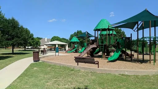 Single Family Residence For Sale in Collin County , 1013 Alameda Court, Allen, Texas 75013, 4 Bedroom, 3 Bathroom, 2 Garage spaces, 2,626 Sqft, built in 1993, mls#21357246, Real Estate Agent in Allen, Homes For Sale in Collin county, Homes For Sale in Allen, Realtor in Allen Texas, Real Estate Brokerage Independent Realty Texas, Luminita Cordes Realtor