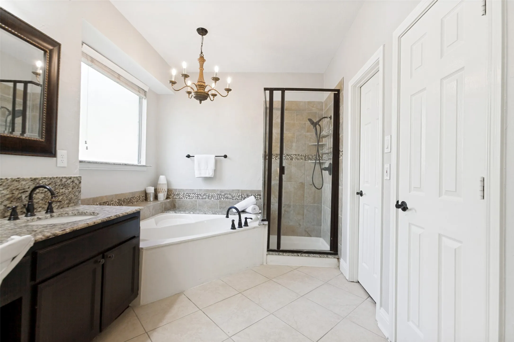 Single Family Residence For Sale in Collin County , 1013 Alameda Court, Allen, Texas 75013, 4 Bedroom, 3 Bathroom, 2 Garage spaces, 2,626 Sqft, built in 1993, mls#21357246, Real Estate Agent in Allen, Homes For Sale in Collin county, Homes For Sale in Allen, Realtor in Allen Texas, Real Estate Brokerage Independent Realty Texas, Luminita Cordes Realtor