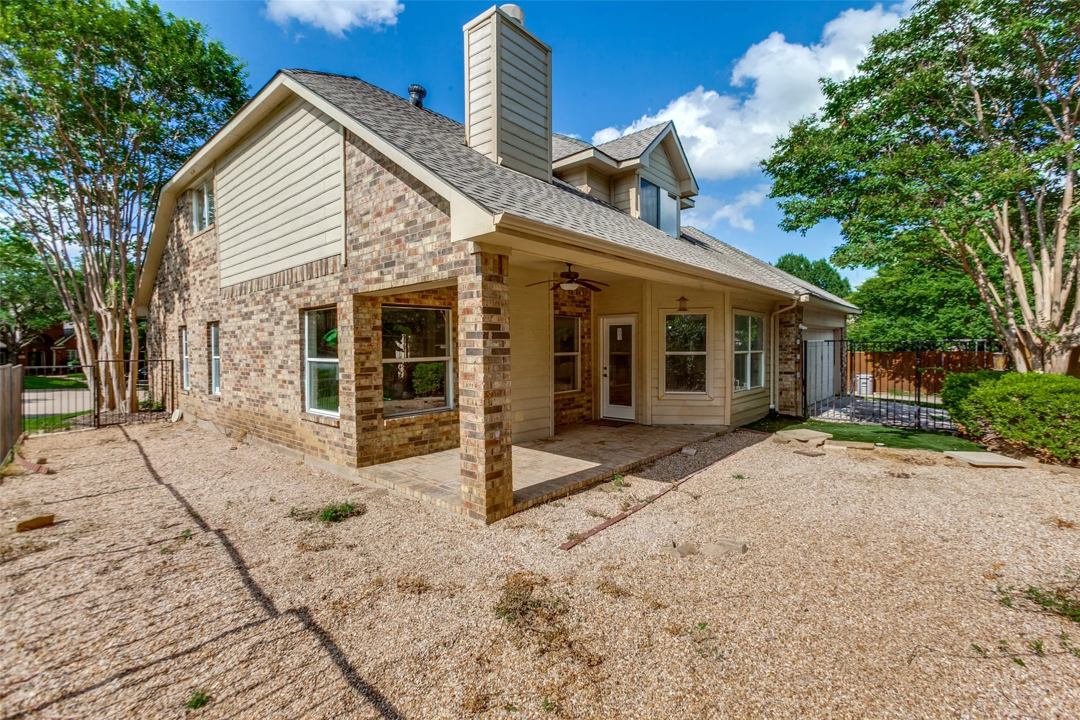 Single Family Residence For Sale in Collin County , 1013 Alameda Court, Allen, Texas 75013, 4 Bedroom, 3 Bathroom, 2 Garage spaces, 2,626 Sqft, built in 1993, mls#21357246, Real Estate Agent in Allen, Homes For Sale in Collin county, Homes For Sale in Allen, Realtor in Allen Texas, Real Estate Brokerage Independent Realty Texas, Luminita Cordes Realtor
