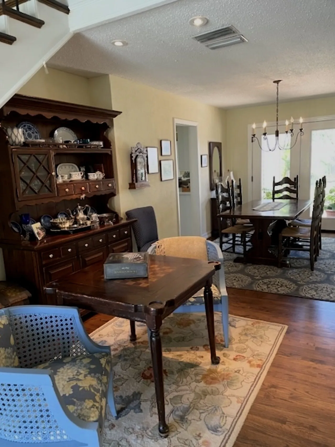 Single Family Residence For Sale in Dallas County , 5115 Stanford Avenue, Dallas, Texas 75209, 3 Bedroom, 2 Bathroom, 1 Garage spaces, 1,832 Sqft, built in 1939, mls#21357229, Real Estate Agent in Dallas, Homes For Sale in Dallas county, Homes For Sale in Dallas, Realtor in Dallas Texas, Real Estate Brokerage Independent Realty Texas, Luminita Cordes Realtor
