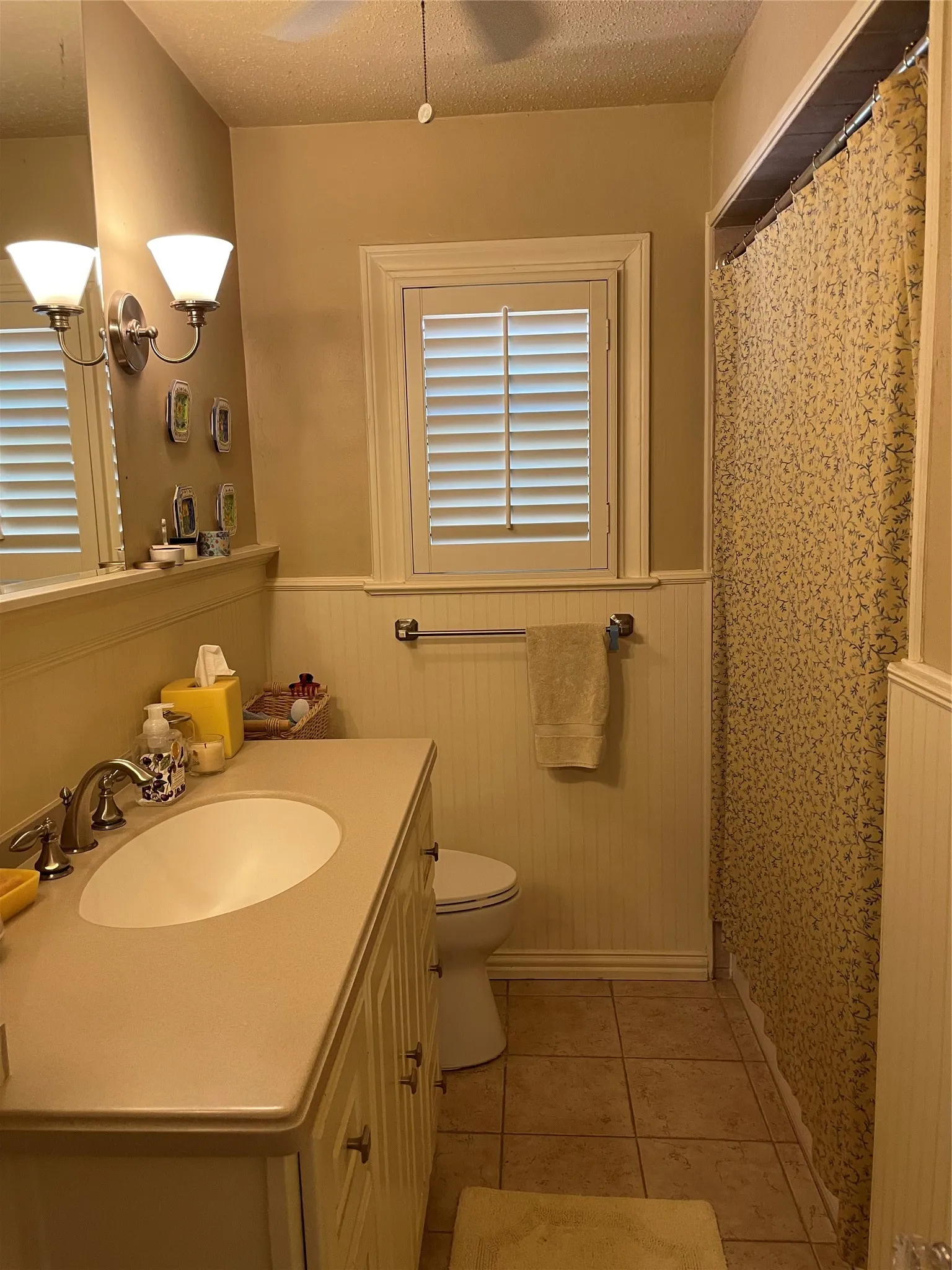 Single Family Residence For Sale in Dallas County , 5115 Stanford Avenue, Dallas, Texas 75209, 3 Bedroom, 2 Bathroom, 1 Garage spaces, 1,832 Sqft, built in 1939, mls#21357229, Real Estate Agent in Dallas, Homes For Sale in Dallas county, Homes For Sale in Dallas, Realtor in Dallas Texas, Real Estate Brokerage Independent Realty Texas, Luminita Cordes Realtor