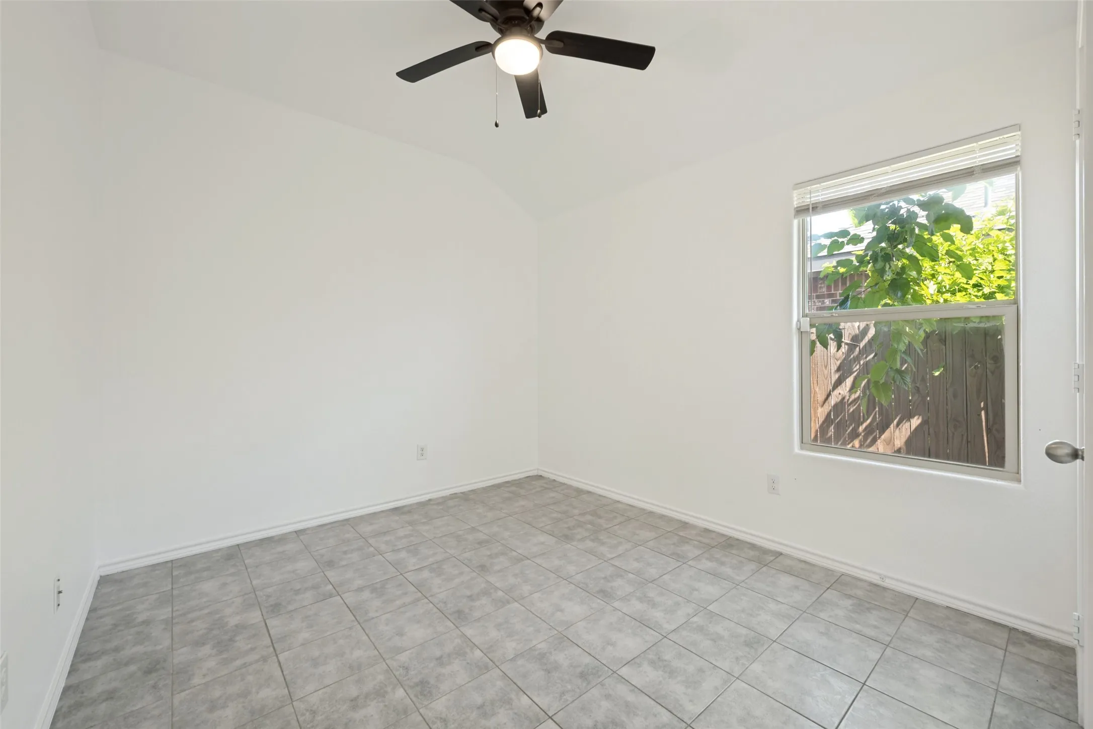 no carpet in the​​‌​​​​‌​​‌‌​‌‌​​​‌‌​‌​‌​‌​​​‌​​ bedroom