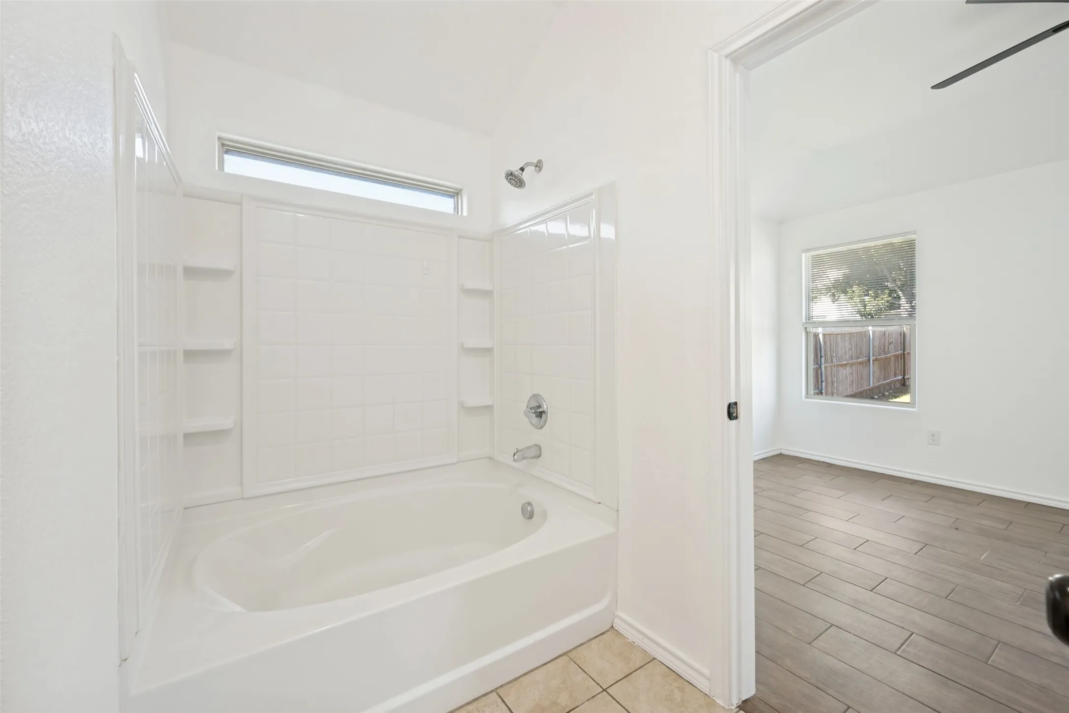 Single Family Residence For Sale in Tarrant County , 2601 Stonewall Lane, Fort Worth, Texas 76123, 4 Bedroom, 2 Bathroom, 2 Garage spaces, 1,601 Sqft, built in 2016, mls#21353198, Real Estate Agent in Fort Worth, Homes For Sale in Tarrant county, Homes For Sale in Fort Worth, Realtor in Fort Worth Texas, Real Estate Brokerage Independent Realty Texas, Luminita Cordes Realtor