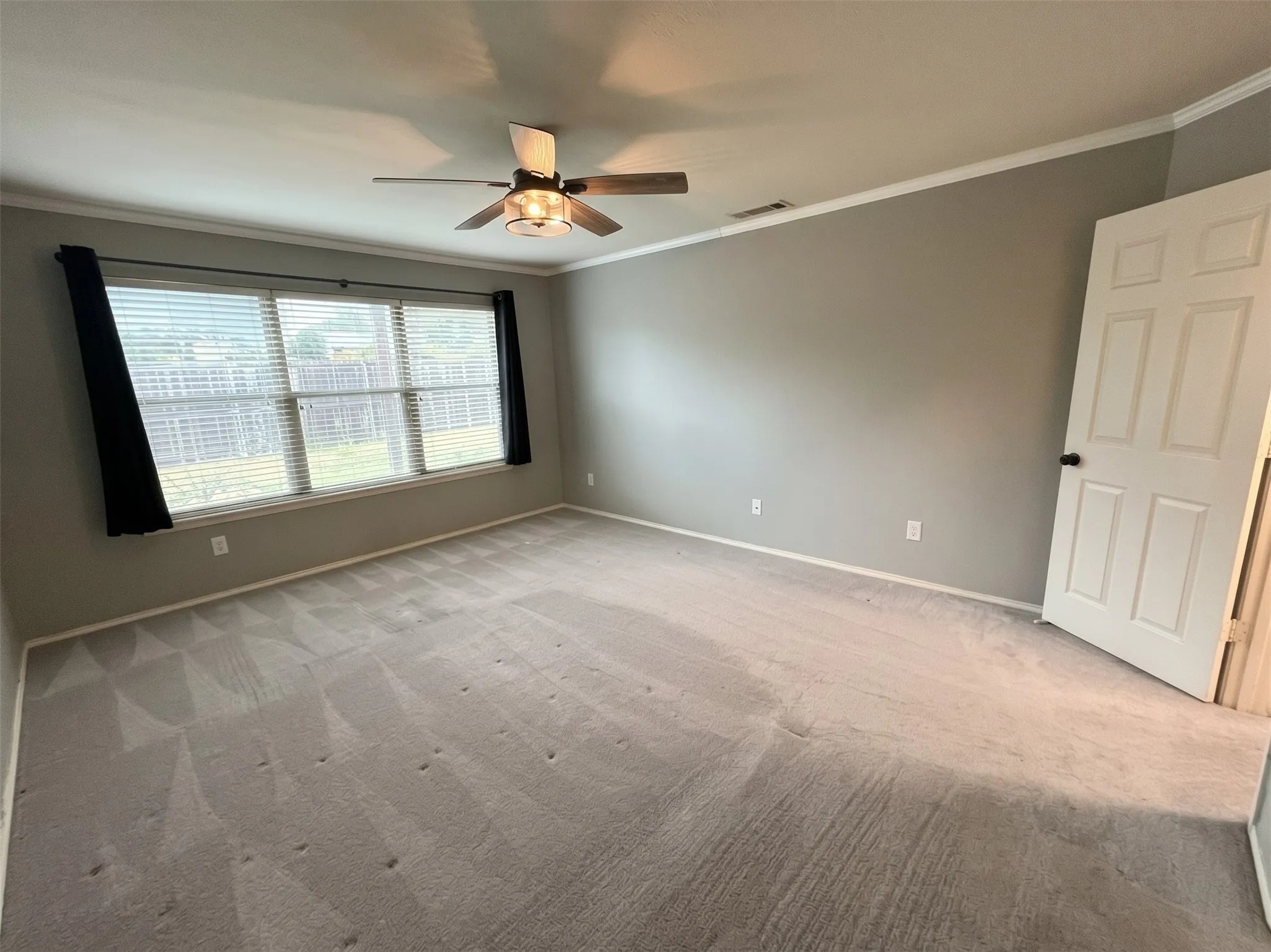 Single Family Residence For Sale in Tarrant County , 612 Stirrup Bar Drive, Fort Worth, Texas 76179, 4 Bedroom, 2 Bathroom, 2 Garage spaces, 2,028 Sqft, built in 2006, mls#21356637, Real Estate Agent in Fort Worth, Homes For Sale in Tarrant county, Homes For Sale in Fort Worth, Realtor in Fort Worth Texas, Real Estate Brokerage Independent Realty Texas, Luminita Cordes Realtor