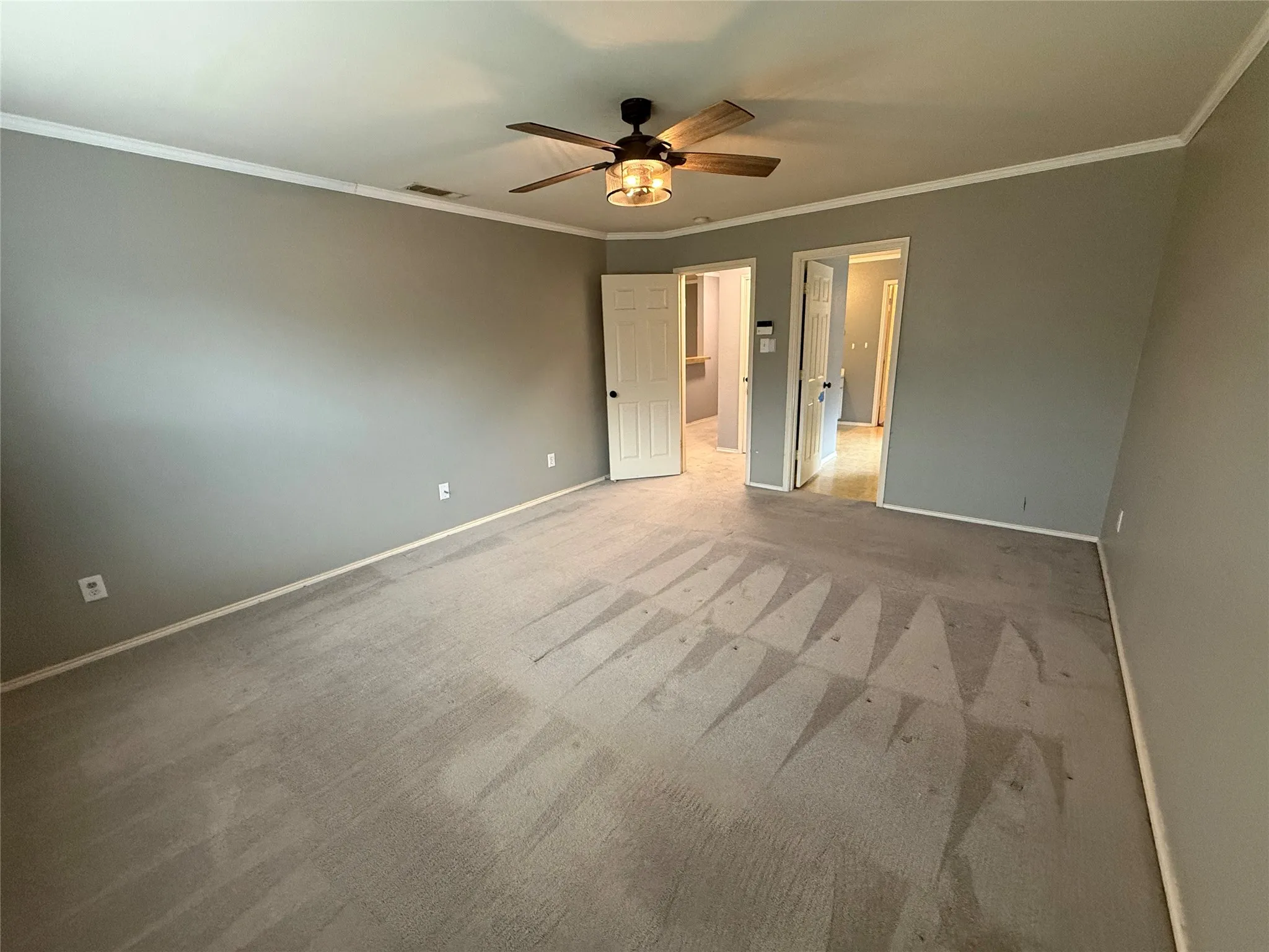 Single Family Residence For Sale in Tarrant County , 612 Stirrup Bar Drive, Fort Worth, Texas 76179, 4 Bedroom, 2 Bathroom, 2 Garage spaces, 2,028 Sqft, built in 2006, mls#21356637, Real Estate Agent in Fort Worth, Homes For Sale in Tarrant county, Homes For Sale in Fort Worth, Realtor in Fort Worth Texas, Real Estate Brokerage Independent Realty Texas, Luminita Cordes Realtor