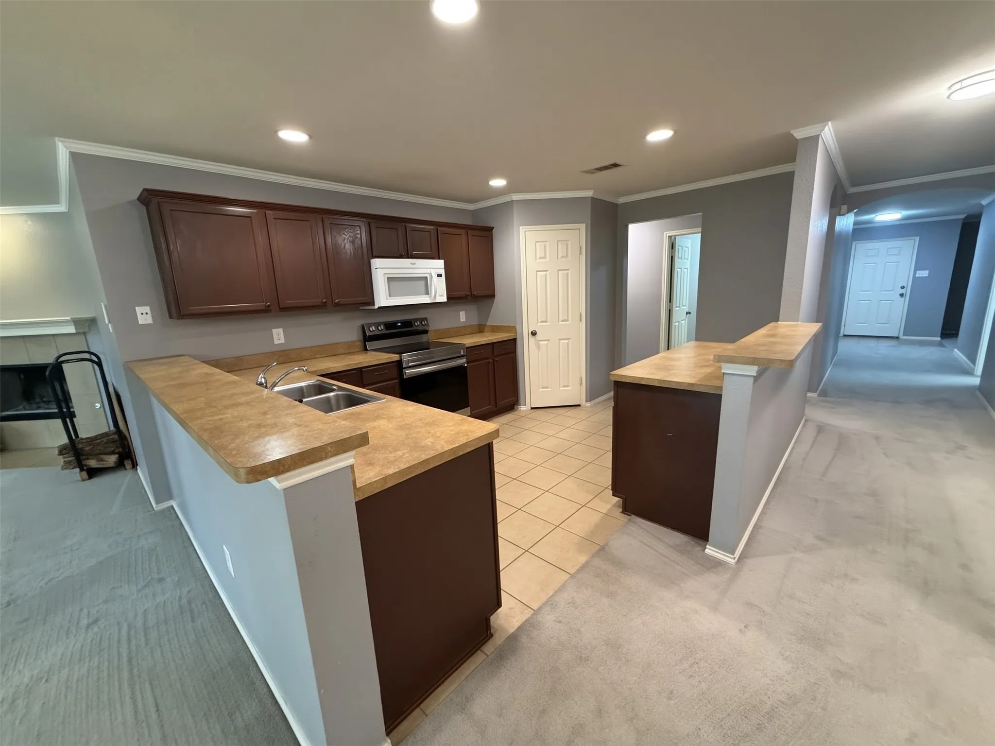Single Family Residence For Sale in Tarrant County , 612 Stirrup Bar Drive, Fort Worth, Texas 76179, 4 Bedroom, 2 Bathroom, 2 Garage spaces, 2,028 Sqft, built in 2006, mls#21356637, Real Estate Agent in Fort Worth, Homes For Sale in Tarrant county, Homes For Sale in Fort Worth, Realtor in Fort Worth Texas, Real Estate Brokerage Independent Realty Texas, Luminita Cordes Realtor
