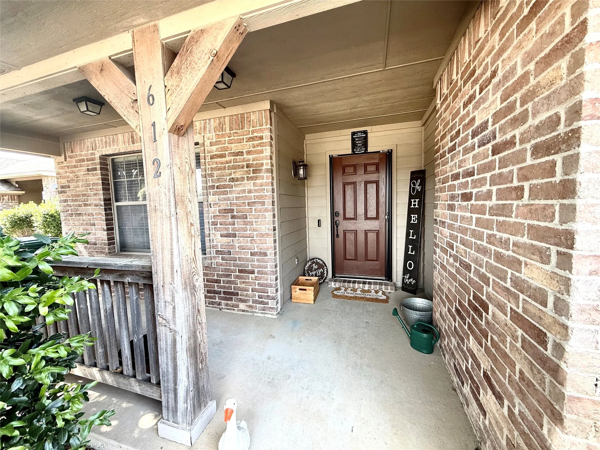 Single Family Residence For Sale in Tarrant County , 612 Stirrup Bar Drive, Fort Worth, Texas 76179, 4 Bedroom, 2 Bathroom, 2 Garage spaces, 2,028 Sqft, built in 2006, mls#21356637, Real Estate Agent in Fort Worth, Homes For Sale in Tarrant county, Homes For Sale in Fort Worth, Realtor in Fort Worth Texas, Real Estate Brokerage Independent Realty Texas, Luminita Cordes Realtor