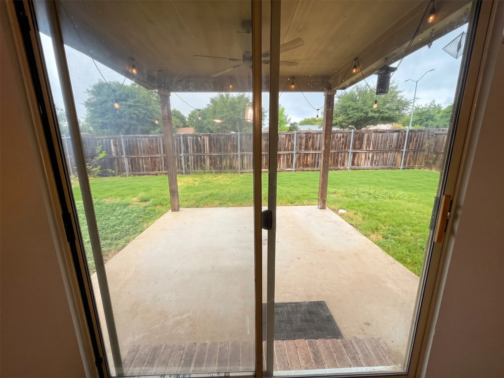 Single Family Residence For Sale in Tarrant County , 612 Stirrup Bar Drive, Fort Worth, Texas 76179, 4 Bedroom, 2 Bathroom, 2 Garage spaces, 2,028 Sqft, built in 2006, mls#21356637, Real Estate Agent in Fort Worth, Homes For Sale in Tarrant county, Homes For Sale in Fort Worth, Realtor in Fort Worth Texas, Real Estate Brokerage Independent Realty Texas, Luminita Cordes Realtor