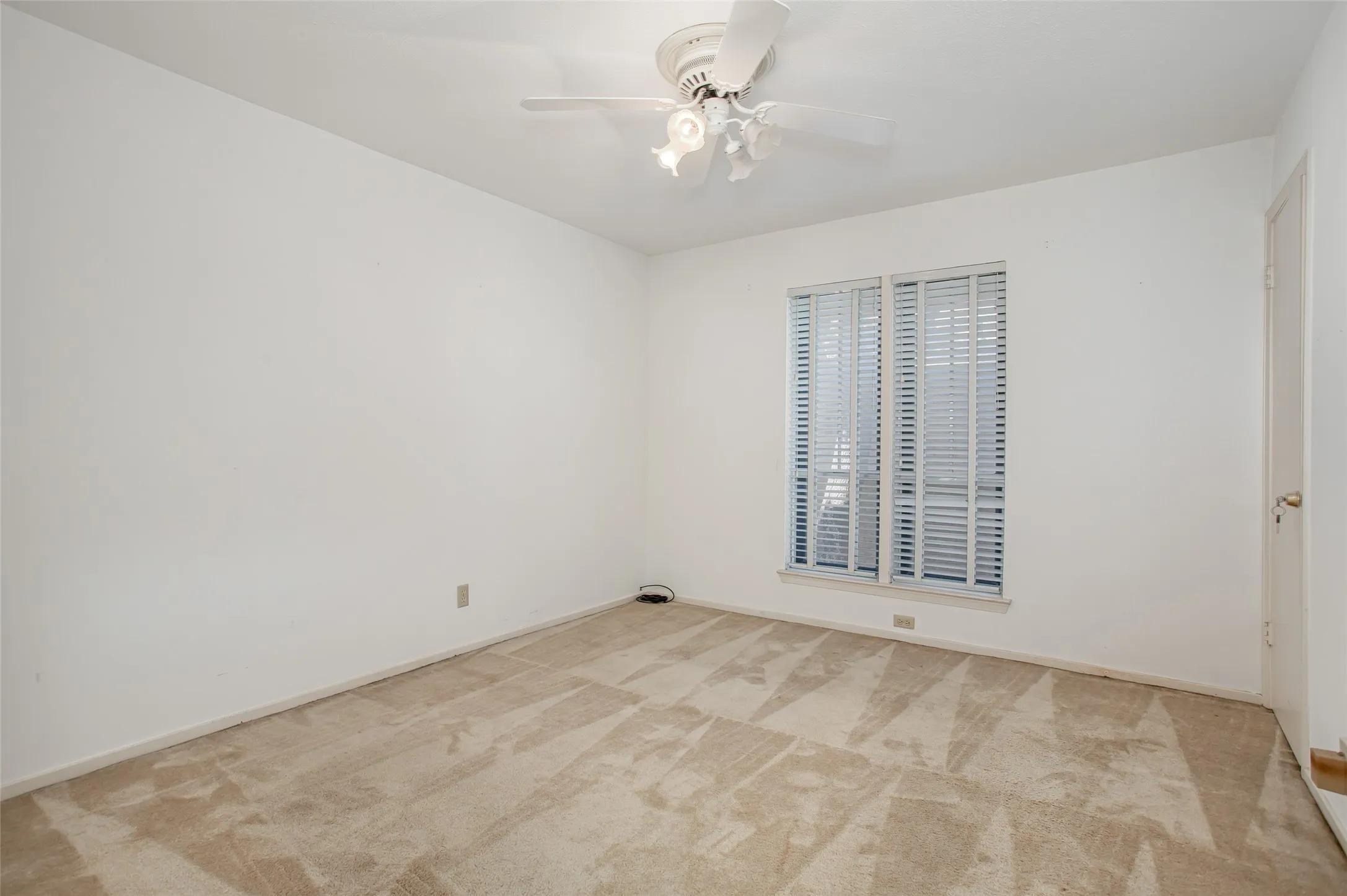 Condominium For Sale in Dallas County , 10771 Villager Road C, Dallas, Texas 75230, 3 Bedroom, 2 Bathroom, Garage spaces, 1,291 Sqft, built in 1969, Price $350,000, mls#21357242, Real Estate Agent in Dallas, Homes For Sale in Dallas county, Homes For Sale in Dallas, Realtor in Dallas Texas, Real Estate Brokerage Independent Realty Texas, Luminita Cordes Realtor