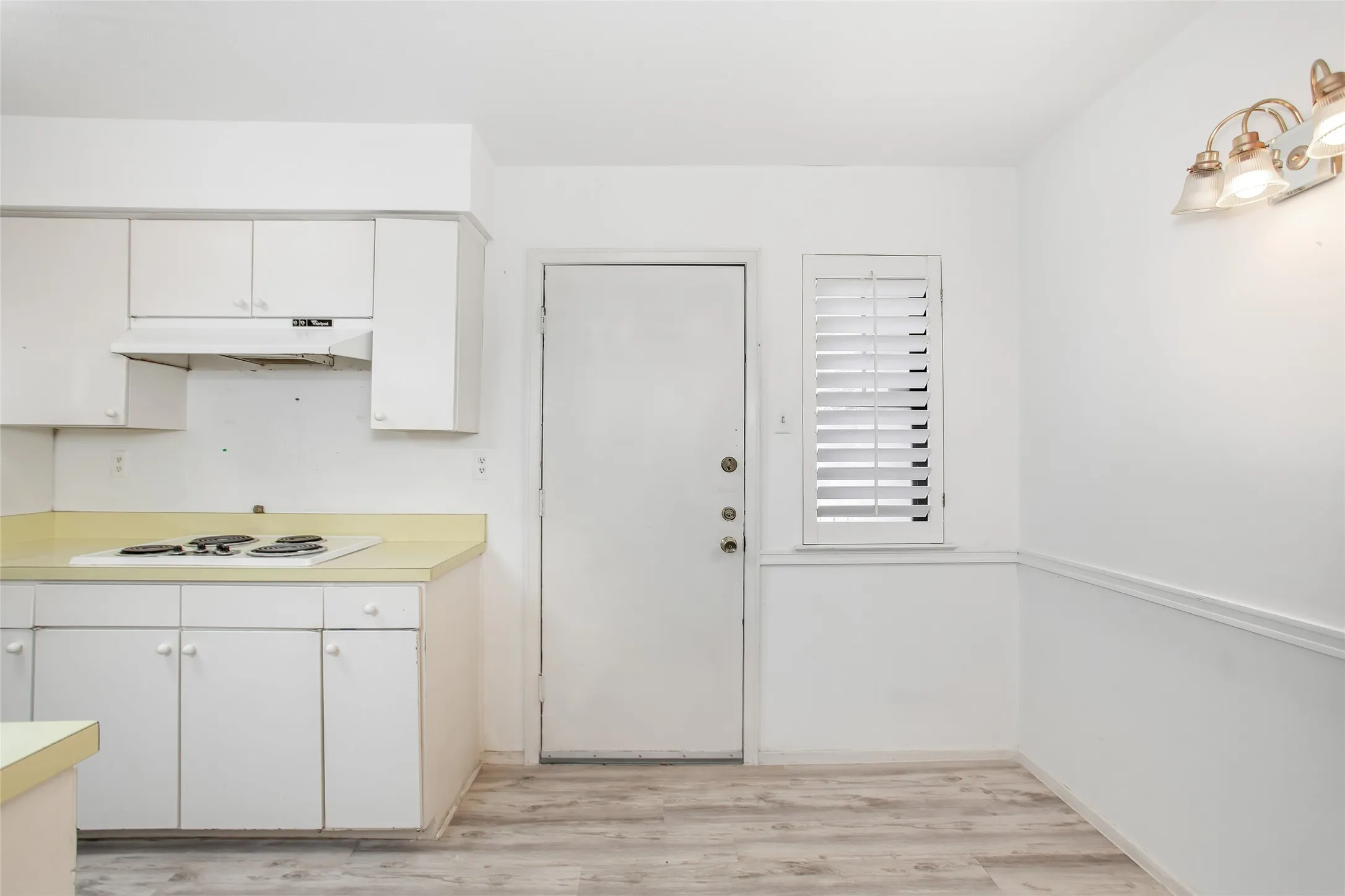 Condominium For Sale in Dallas County , 10771 Villager Road C, Dallas, Texas 75230, 3 Bedroom, 2 Bathroom, Garage spaces, 1,291 Sqft, built in 1969, Price $350,000, mls#21357242, Real Estate Agent in Dallas, Homes For Sale in Dallas county, Homes For Sale in Dallas, Realtor in Dallas Texas, Real Estate Brokerage Independent Realty Texas, Luminita Cordes Realtor