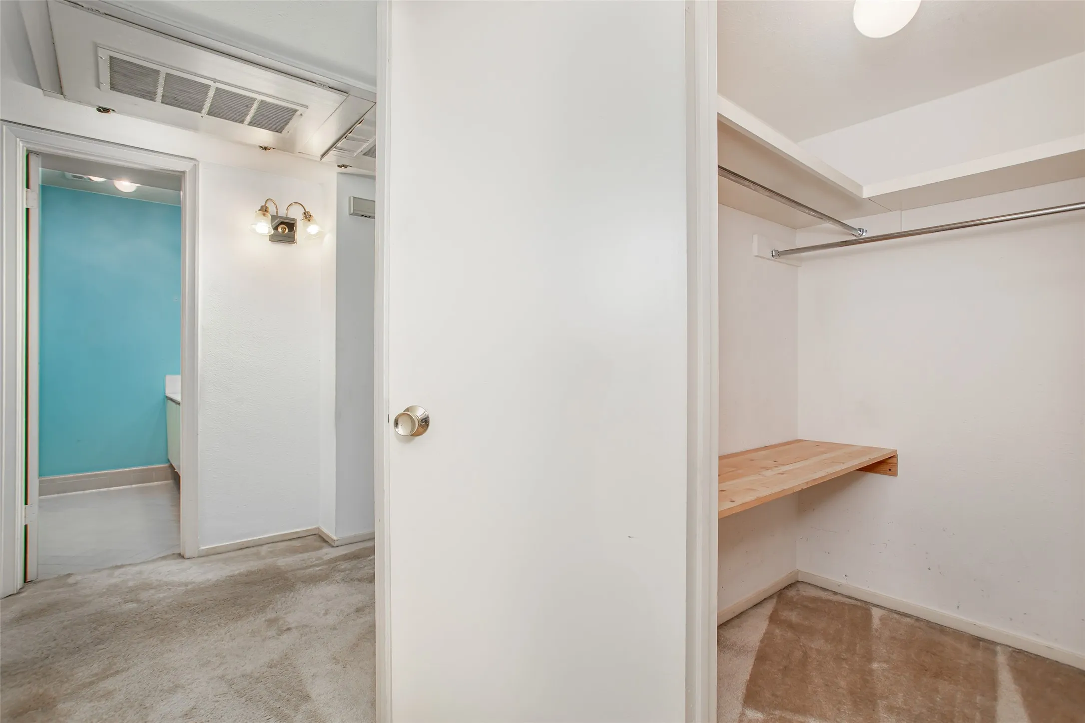 Condominium For Sale in Dallas County , 10771 Villager Road C, Dallas, Texas 75230, 3 Bedroom, 2 Bathroom, Garage spaces, 1,291 Sqft, built in 1969, Price $350,000, mls#21357242, Real Estate Agent in Dallas, Homes For Sale in Dallas county, Homes For Sale in Dallas, Realtor in Dallas Texas, Real Estate Brokerage Independent Realty Texas, Luminita Cordes Realtor