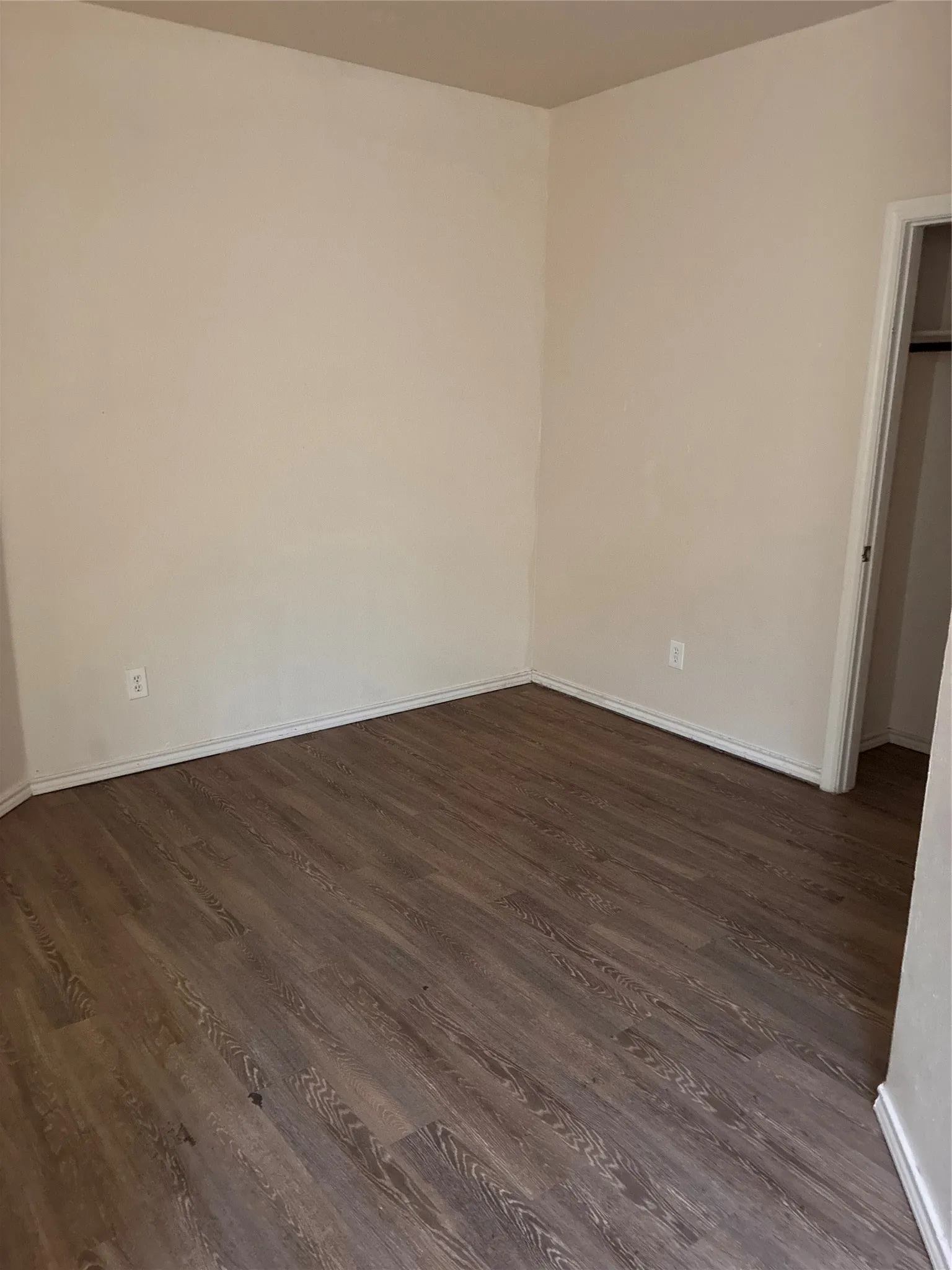Single Family Residence For Rent in Tarrant County , 1029 Morrison Drive, Fort Worth, Texas 76120, 4 Bedroom, 2 Bathroom, 2 Garage spaces, 1,731 Sqft, built in 2007, mls#21329335, Real Estate Agent in Fort Worth, Homes For Rent in Tarrant county, Homes For Rent in Fort Worth, Realtor in Fort Worth Texas, Real Estate Brokerage Independent Realty Texas, Luminita Cordes Realtor