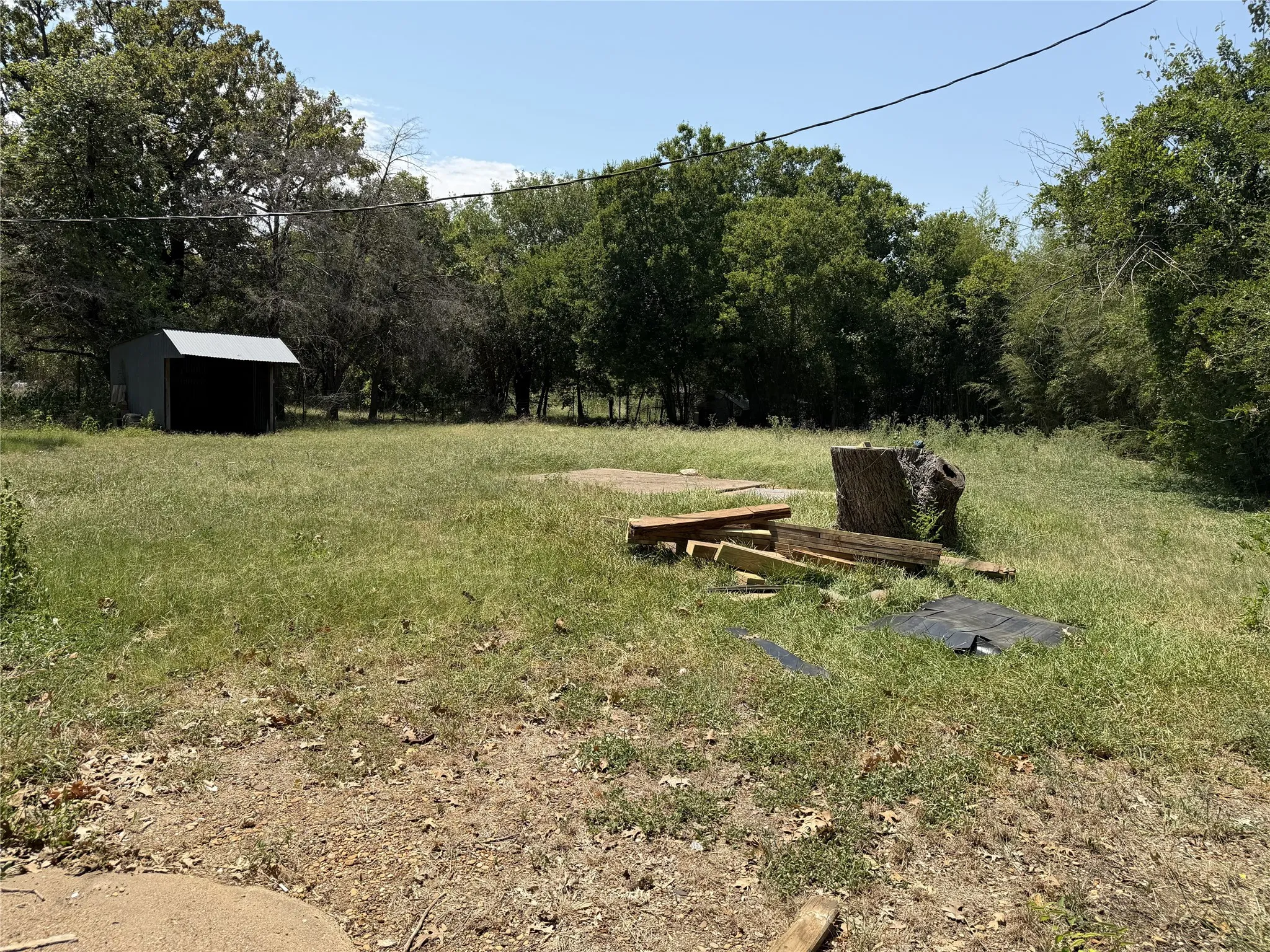Single Family Residence For Sale in Navarro County , 504 W Main Street, Richland, Texas 76681, 2 Bedroom, 1 Bathroom, Garage spaces, 1,200 Sqft, built in 1955, mls#21356303, Real Estate Agent in Richland, Homes For Sale in Navarro county, Homes For Sale in Richland, Realtor in Richland Texas, Real Estate Brokerage Independent Realty Texas, Luminita Cordes Realtor