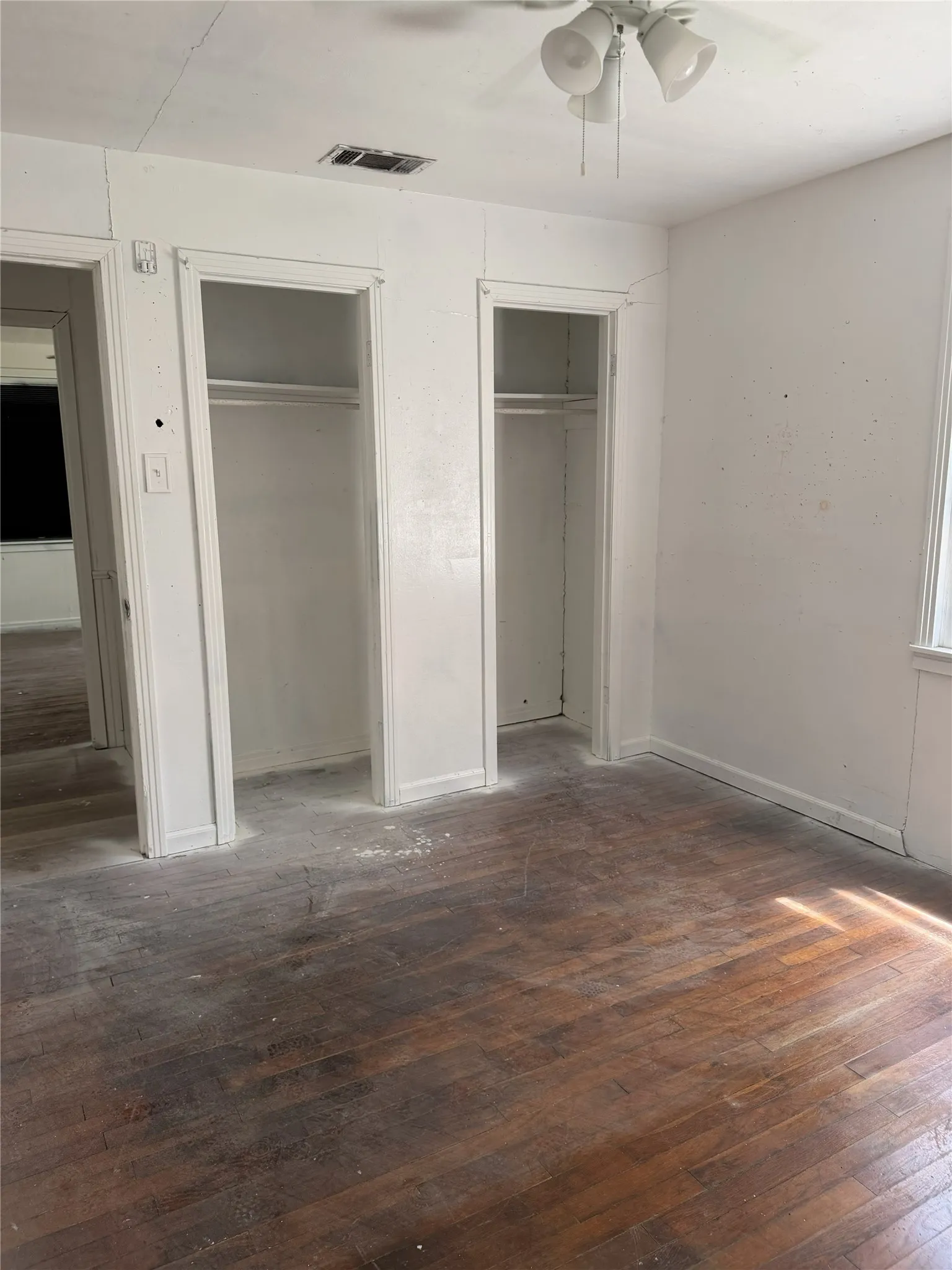 Single Family Residence For Sale in Navarro County , 504 W Main Street, Richland, Texas 76681, 2 Bedroom, 1 Bathroom, Garage spaces, 1,200 Sqft, built in 1955, mls#21356303, Real Estate Agent in Richland, Homes For Sale in Navarro county, Homes For Sale in Richland, Realtor in Richland Texas, Real Estate Brokerage Independent Realty Texas, Luminita Cordes Realtor