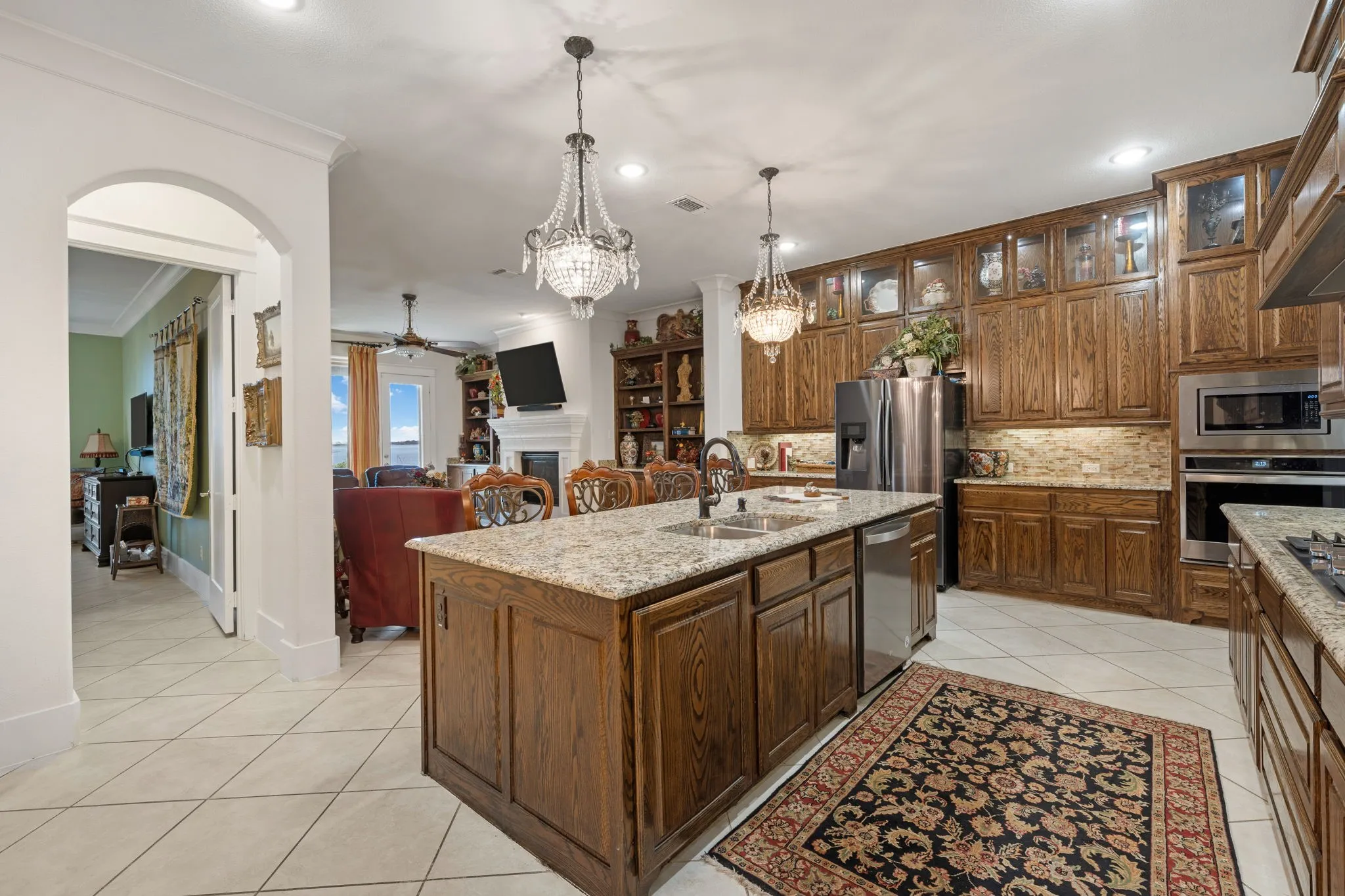Single Family Residence For Sale in Kaufman County , 18144 Lakefront Court, Forney, Texas 75126, 4 Bedroom, 5 Bathroom, 2 Garage spaces, 2,991 Sqft, built in 2019, mls#21355715, Real Estate Agent in Forney, Homes For Sale in Kaufman county, Homes For Sale in Forney, Realtor in Forney Texas, Real Estate Brokerage Independent Realty Texas, Luminita Cordes Realtor