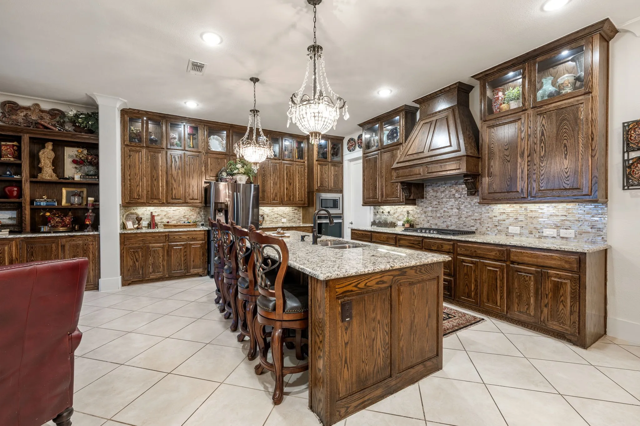 Single Family Residence For Sale in Kaufman County , 18144 Lakefront Court, Forney, Texas 75126, 4 Bedroom, 5 Bathroom, 2 Garage spaces, 2,991 Sqft, built in 2019, mls#21355715, Real Estate Agent in Forney, Homes For Sale in Kaufman county, Homes For Sale in Forney, Realtor in Forney Texas, Real Estate Brokerage Independent Realty Texas, Luminita Cordes Realtor