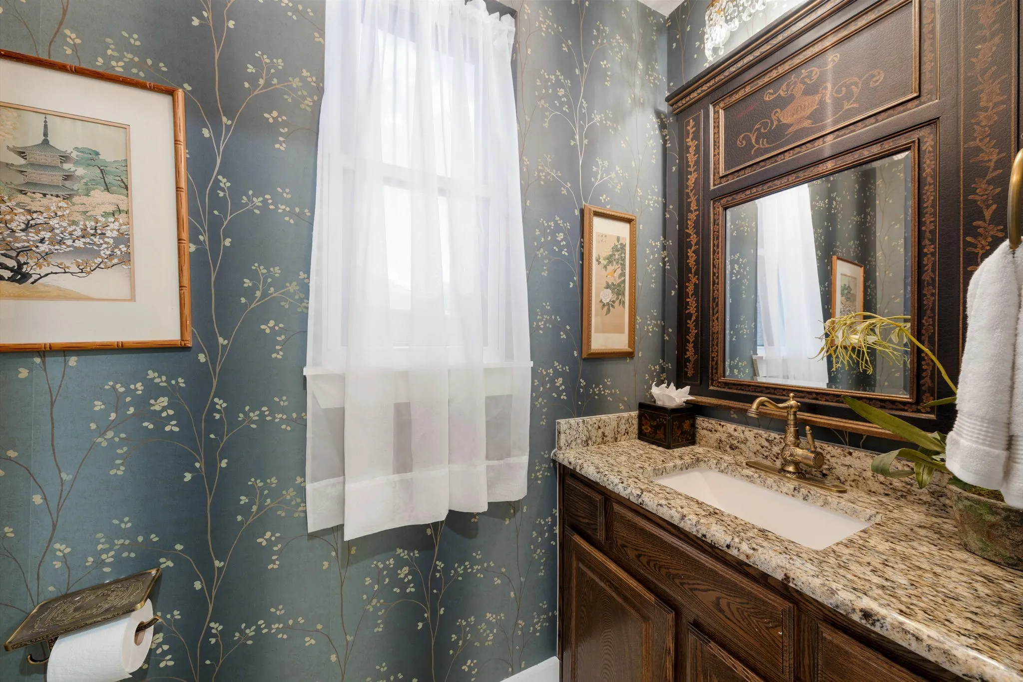 Single Family Residence For Sale in Kaufman County , 18144 Lakefront Court, Forney, Texas 75126, 4 Bedroom, 5 Bathroom, 2 Garage spaces, 2,991 Sqft, built in 2019, mls#21355715, Real Estate Agent in Forney, Homes For Sale in Kaufman county, Homes For Sale in Forney, Realtor in Forney Texas, Real Estate Brokerage Independent Realty Texas, Luminita Cordes Realtor