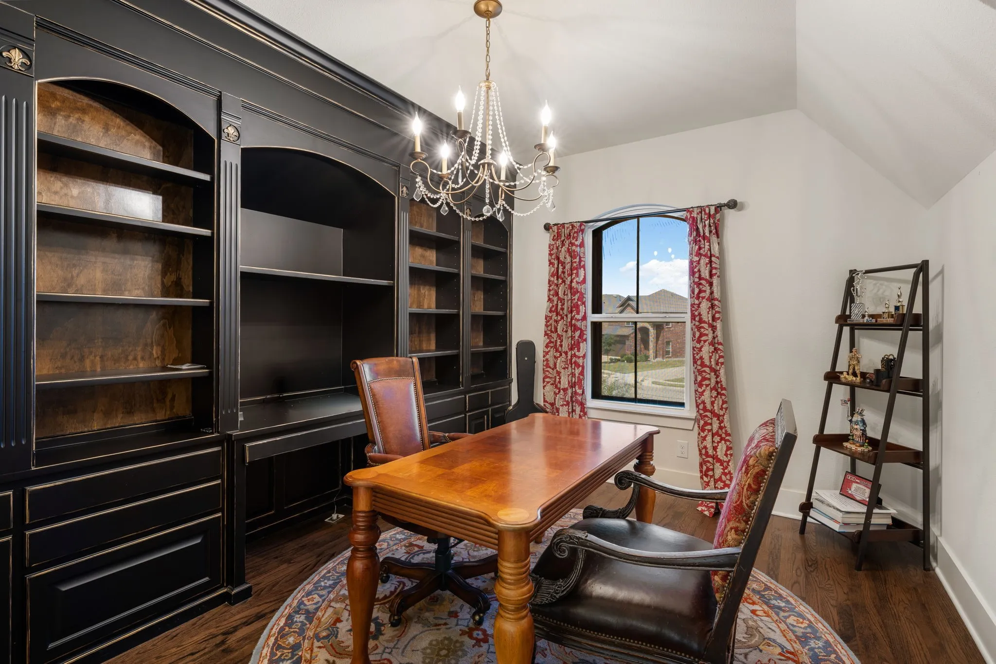 Single Family Residence For Sale in Kaufman County , 18144 Lakefront Court, Forney, Texas 75126, 4 Bedroom, 5 Bathroom, 2 Garage spaces, 2,991 Sqft, built in 2019, mls#21355715, Real Estate Agent in Forney, Homes For Sale in Kaufman county, Homes For Sale in Forney, Realtor in Forney Texas, Real Estate Brokerage Independent Realty Texas, Luminita Cordes Realtor