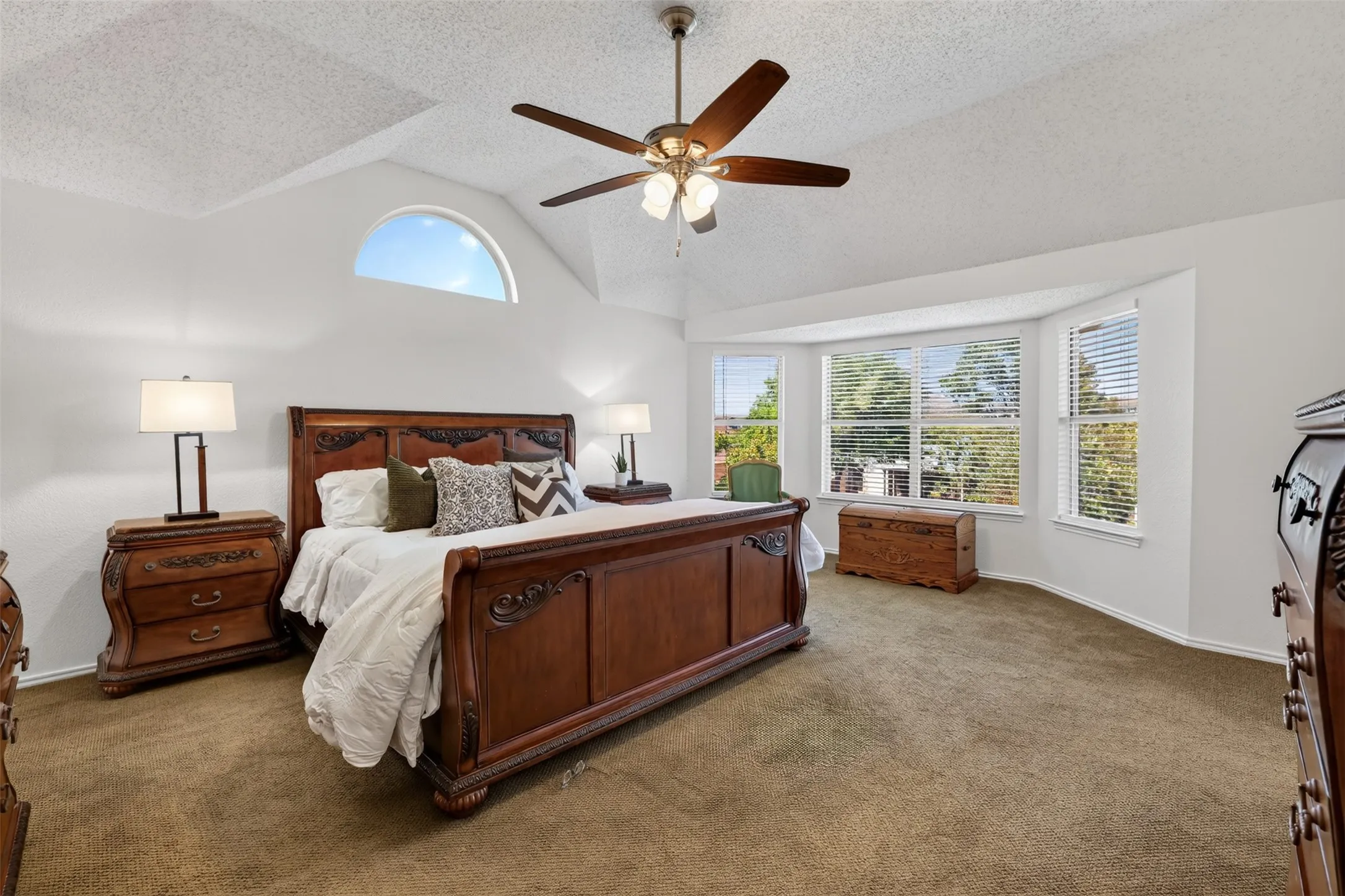 Single Family Residence For Sale in Denton County , 1413 Springaire Lane, Lewisville, Texas 75077, 4 Bedroom, 3 Bathroom, 2 Garage spaces, 3,018 Sqft, built in 1995, mls#21356795, Real Estate Agent in Lewisville, Homes For Sale in Denton county, Homes For Sale in Lewisville, Realtor in Lewisville Texas, Real Estate Brokerage Independent Realty Texas, Luminita Cordes Realtor