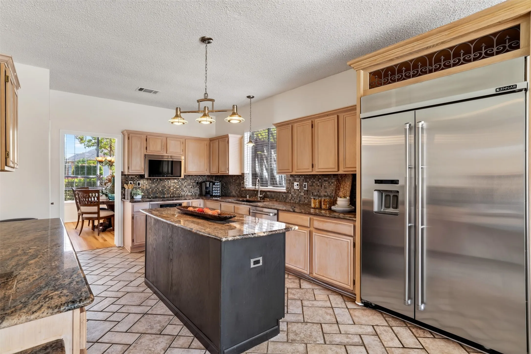 Single Family Residence For Sale in Denton County , 1413 Springaire Lane, Lewisville, Texas 75077, 4 Bedroom, 3 Bathroom, 2 Garage spaces, 3,018 Sqft, built in 1995, mls#21356795, Real Estate Agent in Lewisville, Homes For Sale in Denton county, Homes For Sale in Lewisville, Realtor in Lewisville Texas, Real Estate Brokerage Independent Realty Texas, Luminita Cordes Realtor