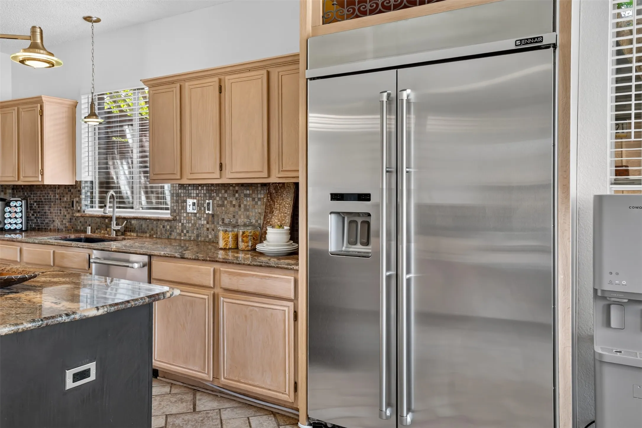 Single Family Residence For Sale in Denton County , 1413 Springaire Lane, Lewisville, Texas 75077, 4 Bedroom, 3 Bathroom, 2 Garage spaces, 3,018 Sqft, built in 1995, mls#21356795, Real Estate Agent in Lewisville, Homes For Sale in Denton county, Homes For Sale in Lewisville, Realtor in Lewisville Texas, Real Estate Brokerage Independent Realty Texas, Luminita Cordes Realtor
