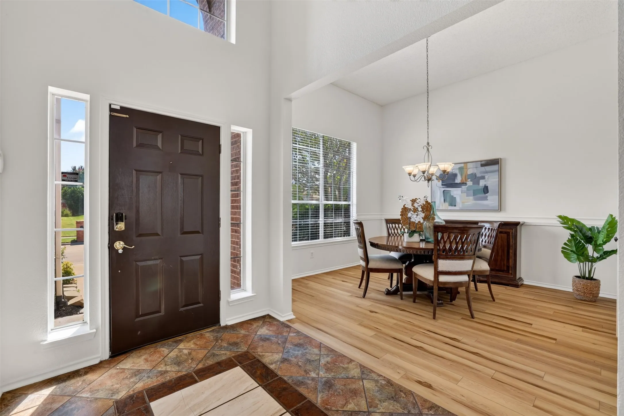 Single Family Residence For Sale in Denton County , 1413 Springaire Lane, Lewisville, Texas 75077, 4 Bedroom, 3 Bathroom, 2 Garage spaces, 3,018 Sqft, built in 1995, mls#21356795, Real Estate Agent in Lewisville, Homes For Sale in Denton county, Homes For Sale in Lewisville, Realtor in Lewisville Texas, Real Estate Brokerage Independent Realty Texas, Luminita Cordes Realtor