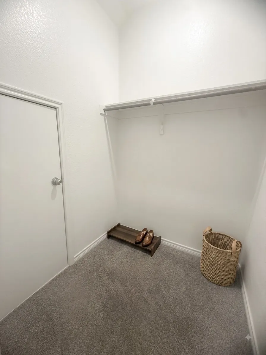3rd floor walk in closet