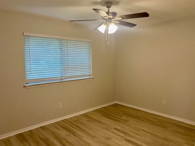 Single Family Residence For Rent in Tarrant County , 2714 Buffalo Drive, Arlington, Texas 76013, 3 Bedroom, 2 Bathroom, 2 Garage spaces, 1,224 Sqft, built in 1967, mls#21341279, Real Estate Agent in Arlington, Homes For Rent in Tarrant county, Homes For Rent in Arlington, Realtor in Arlington Texas, Real Estate Brokerage Independent Realty Texas, Luminita Cordes Realtor