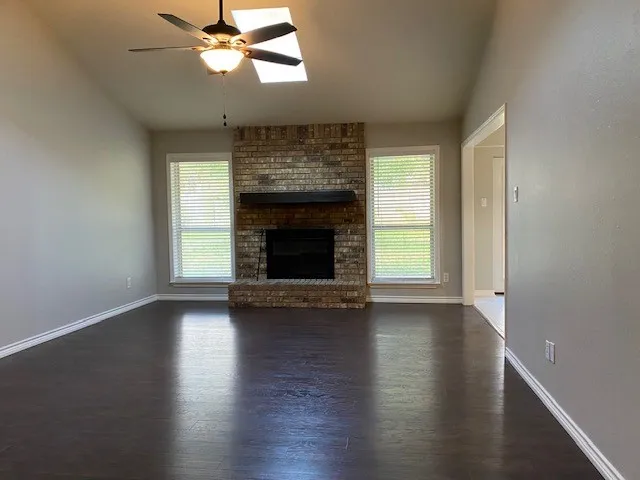 Single Family Residence For Rent in Tarrant County , 2814 Mesa Verde Trail, Grapevine, Texas 76051, 3 Bedroom, 2 Bathroom, 2 Garage spaces, 1,326 Sqft, built in 1980, mls#21291595, Real Estate Agent in Grapevine, Homes For Rent in Tarrant county, Homes For Rent in Grapevine, Realtor in Grapevine Texas, Real Estate Brokerage Independent Realty Texas, Luminita Cordes Realtor