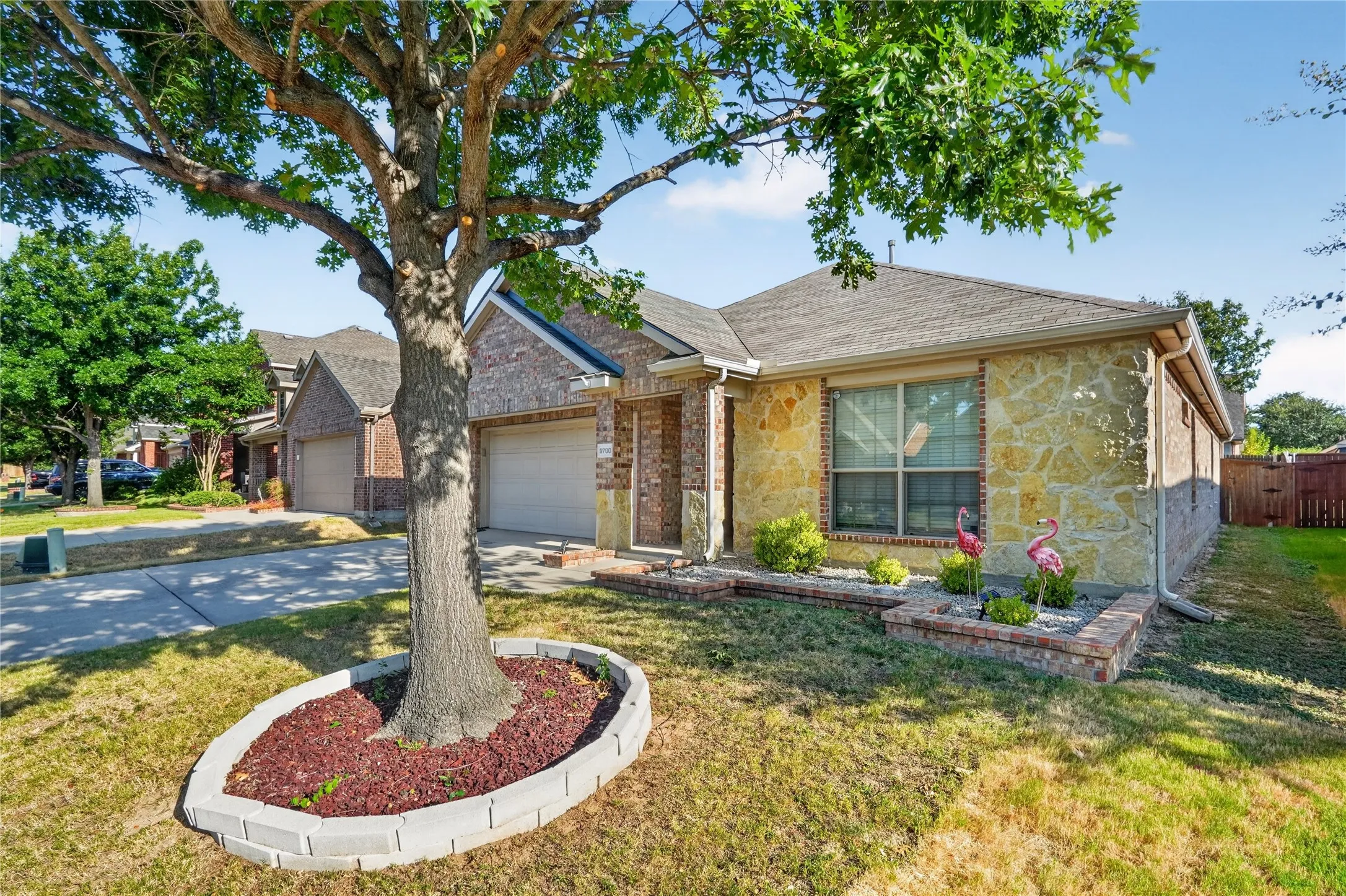Single Family Residence For Sale in Collin County , 9700 Tipperary Drive, Mc Kinney, Texas 75072, 3 Bedroom, 2 Bathroom, 2 Garage spaces, 1,757 Sqft, built in 2010, mls#21356717, Real Estate Agent in Mc Kinney, Homes For Sale in Collin county, Homes For Sale in Mc Kinney, Realtor in Mc Kinney Texas, Real Estate Brokerage Independent Realty Texas, Luminita Cordes Realtor