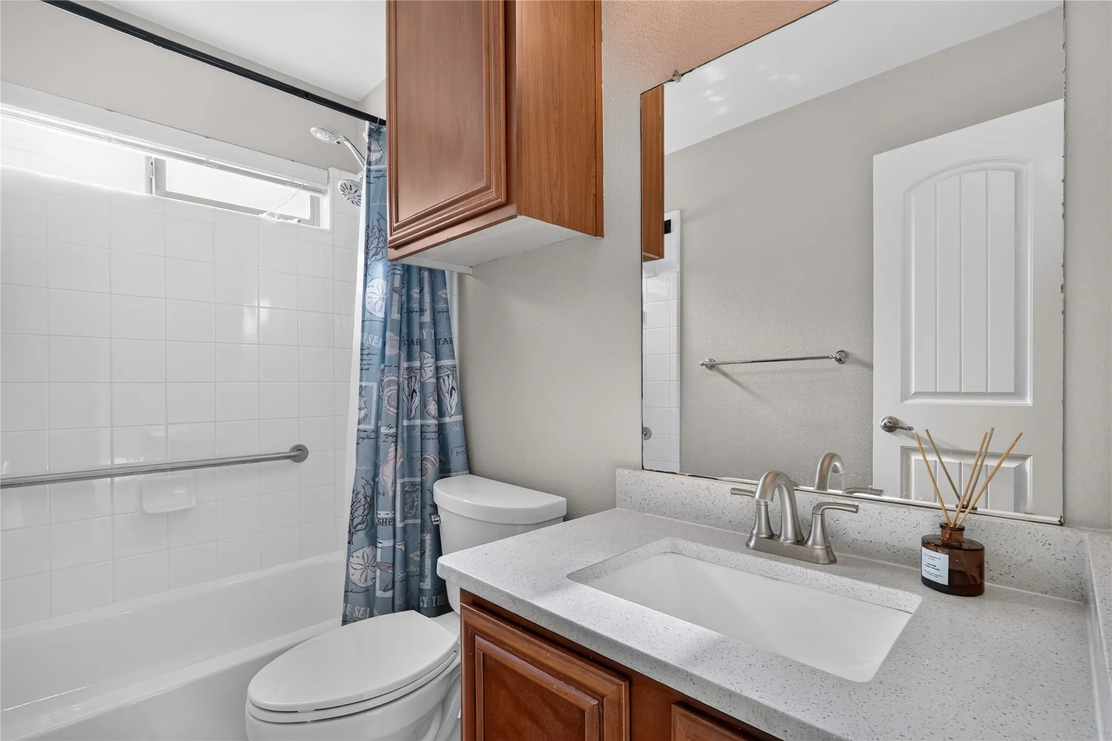 Single Family Residence For Sale in Collin County , 9700 Tipperary Drive, Mc Kinney, Texas 75072, 3 Bedroom, 2 Bathroom, 2 Garage spaces, 1,757 Sqft, built in 2010, mls#21356717, Real Estate Agent in Mc Kinney, Homes For Sale in Collin county, Homes For Sale in Mc Kinney, Realtor in Mc Kinney Texas, Real Estate Brokerage Independent Realty Texas, Luminita Cordes Realtor