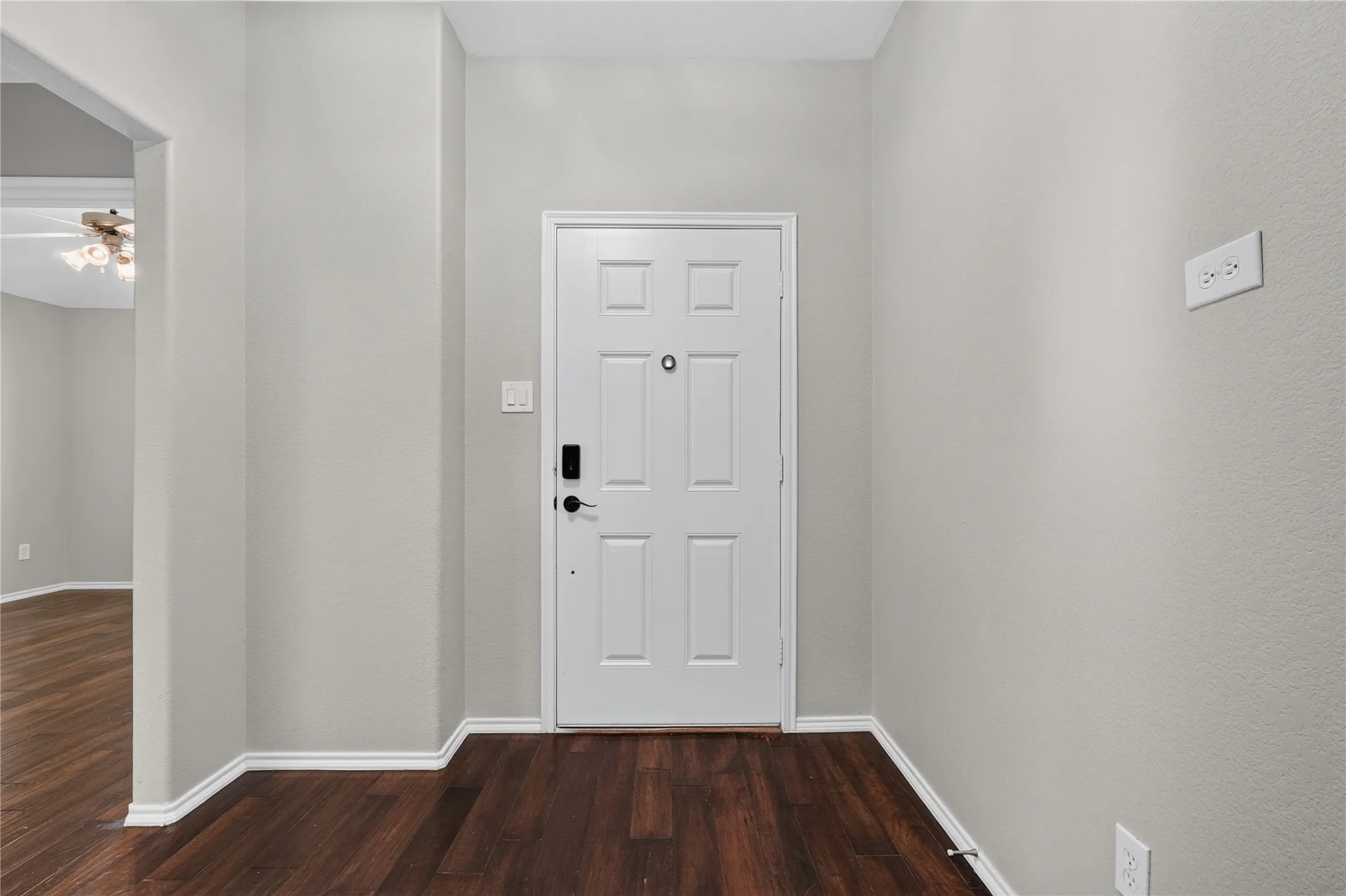 Single Family Residence For Sale in Collin County , 9700 Tipperary Drive, Mc Kinney, Texas 75072, 3 Bedroom, 2 Bathroom, 2 Garage spaces, 1,757 Sqft, built in 2010, mls#21356717, Real Estate Agent in Mc Kinney, Homes For Sale in Collin county, Homes For Sale in Mc Kinney, Realtor in Mc Kinney Texas, Real Estate Brokerage Independent Realty Texas, Luminita Cordes Realtor