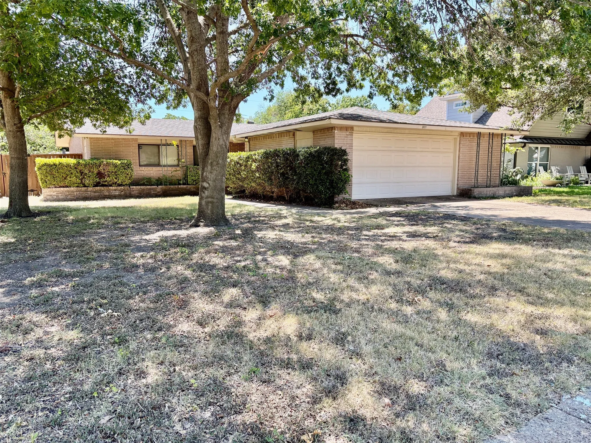 Single Family Residence For Rent in Dallas County , 801 Kingswood Avenue, Richardson, Texas 75080, 4 Bedroom, 2 Bathroom, 2 Garage spaces, 1,553 Sqft, built in 1962, mls#21357308, Real Estate Agent in Richardson, Homes For Rent in Dallas county, Homes For Rent in Richardson, Realtor in Richardson Texas, Real Estate Brokerage Independent Realty Texas, Luminita Cordes Realtor