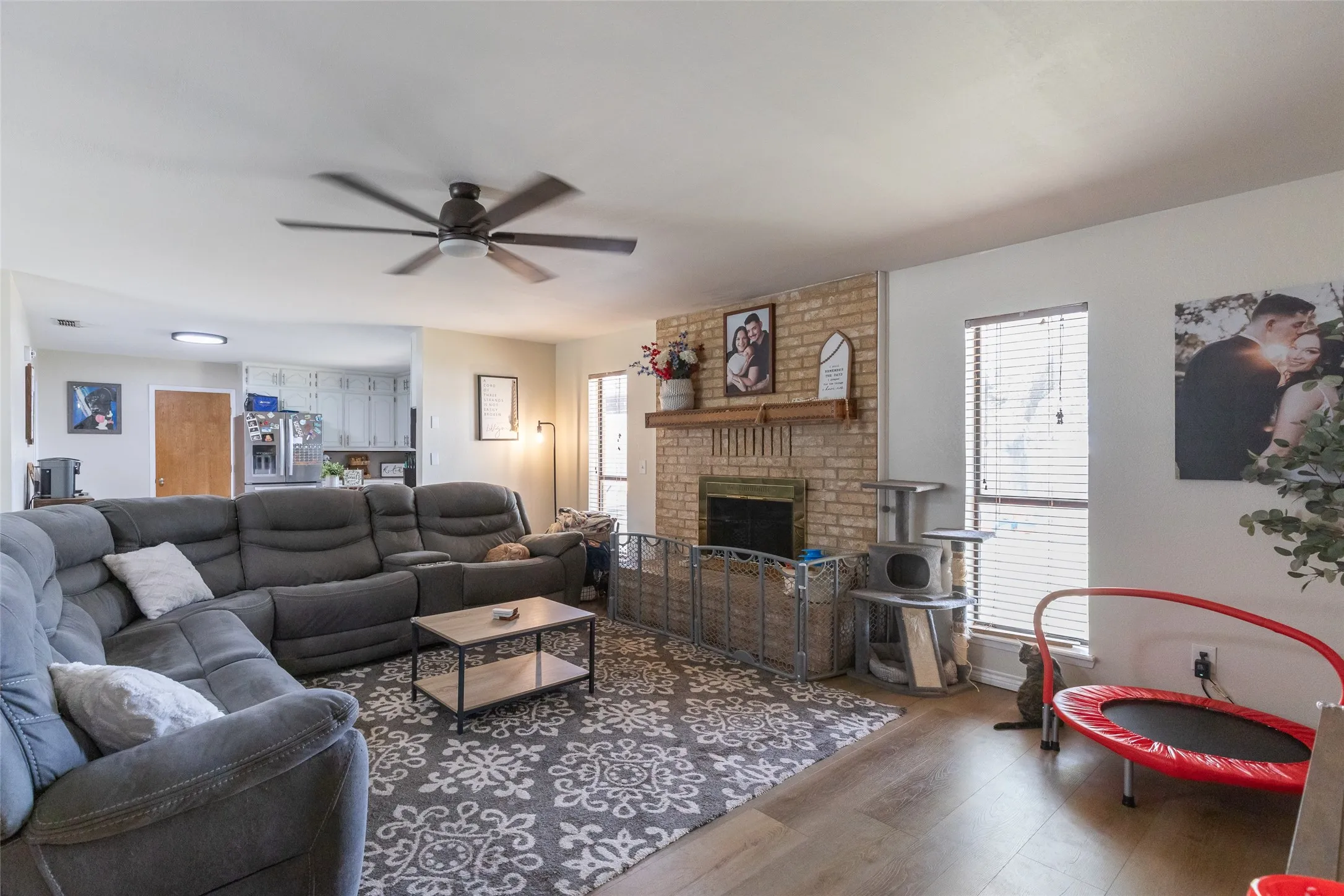 Single Family Residence For Sale in Taylor County , 612 N 2nd, Merkel, Texas 79536, 3 Bedroom, 2 Bathroom, Garage spaces, 1,911 Sqft, built in 1986, mls#21356171, Real Estate Agent in Merkel, Homes For Sale in Taylor county, Homes For Sale in Merkel, Realtor in Merkel Texas, Real Estate Brokerage Independent Realty Texas, Luminita Cordes Realtor